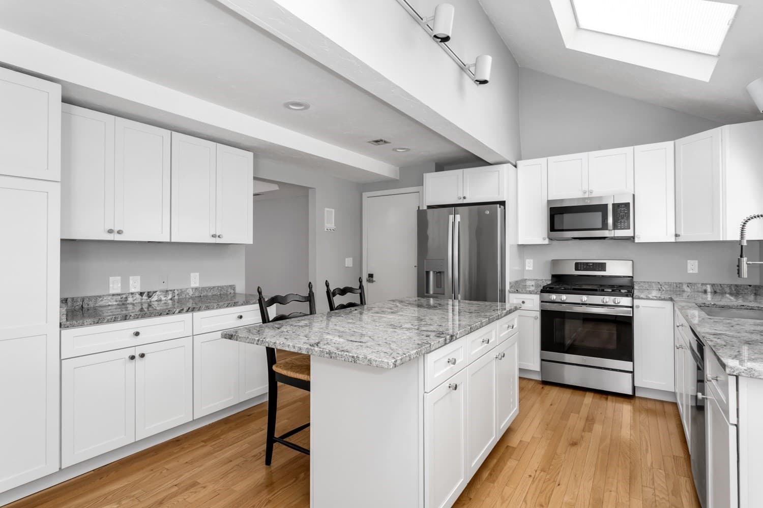 Condominium at 10 Magnolia Dr # 10, Franklin MA 02038, photo 2 of 42