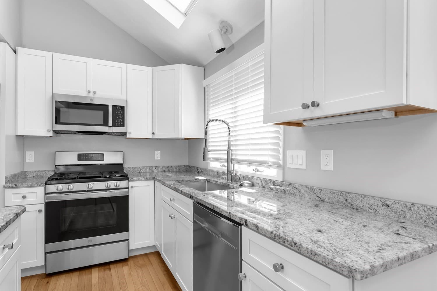 Condominium at 10 Magnolia Dr # 10, Franklin MA 02038, photo 3 of 42