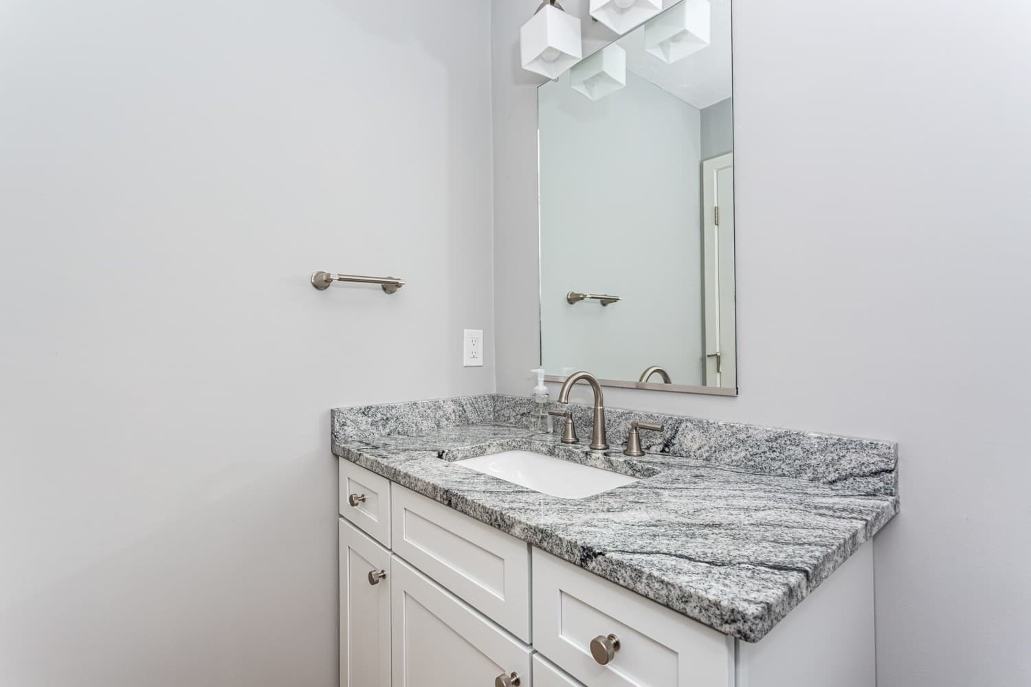 Condominium at 10 Magnolia Dr # 10, Franklin MA 02038, photo 18 of 42