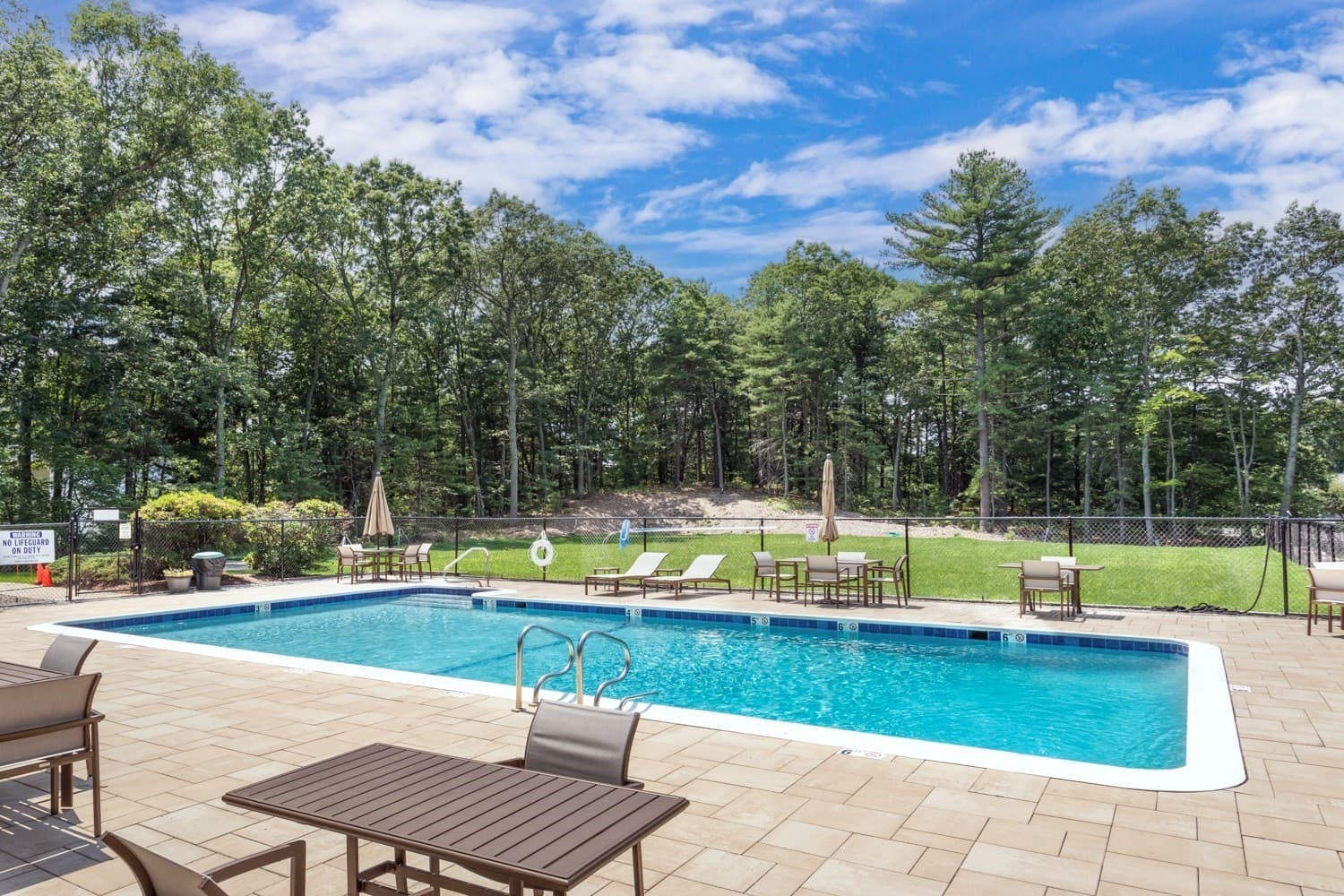 Condominium at 10 Magnolia Dr # 10, Franklin MA 02038, photo 39 of 42