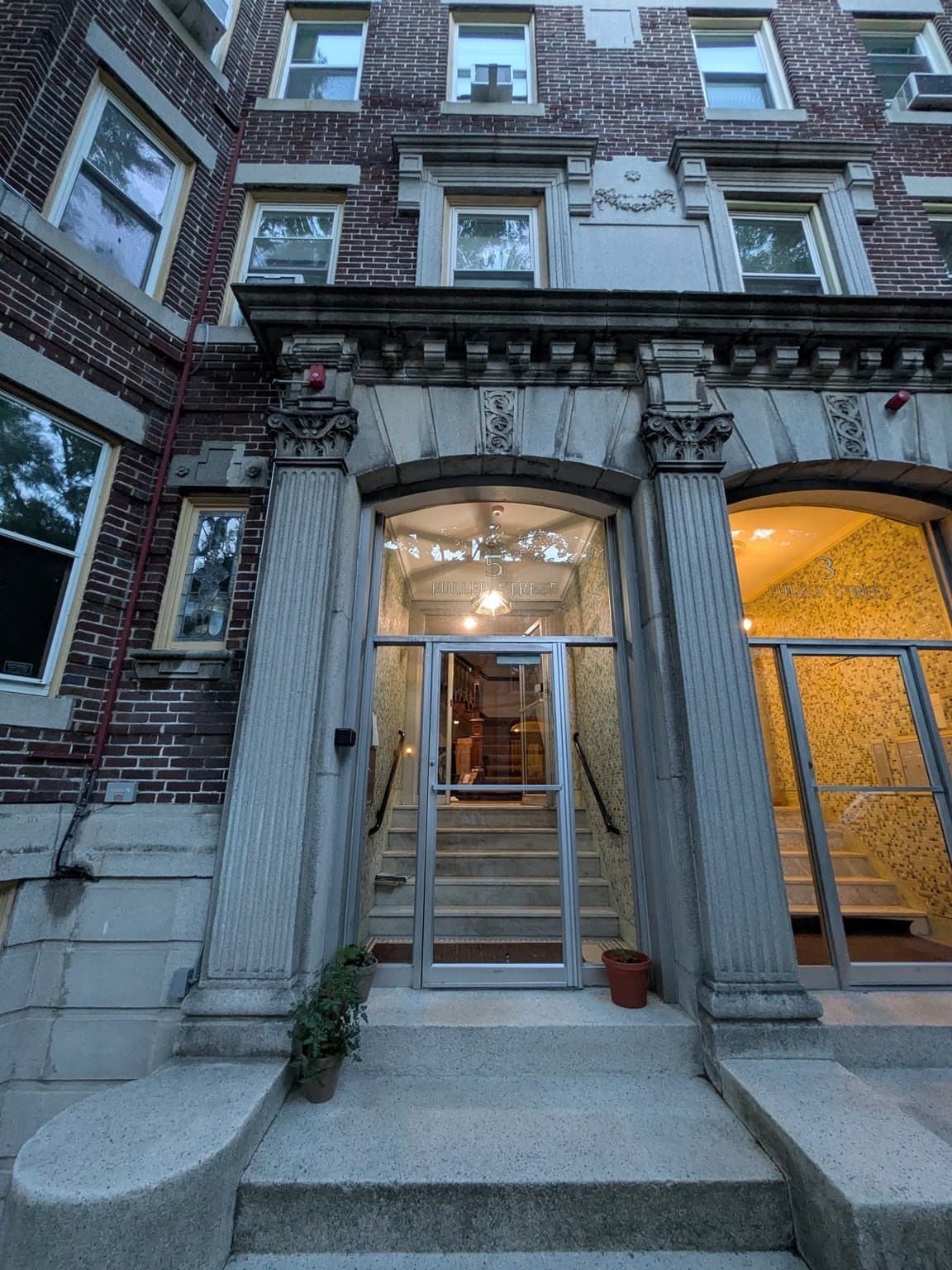 5 Fuller St # 6, Brookline MA 02446