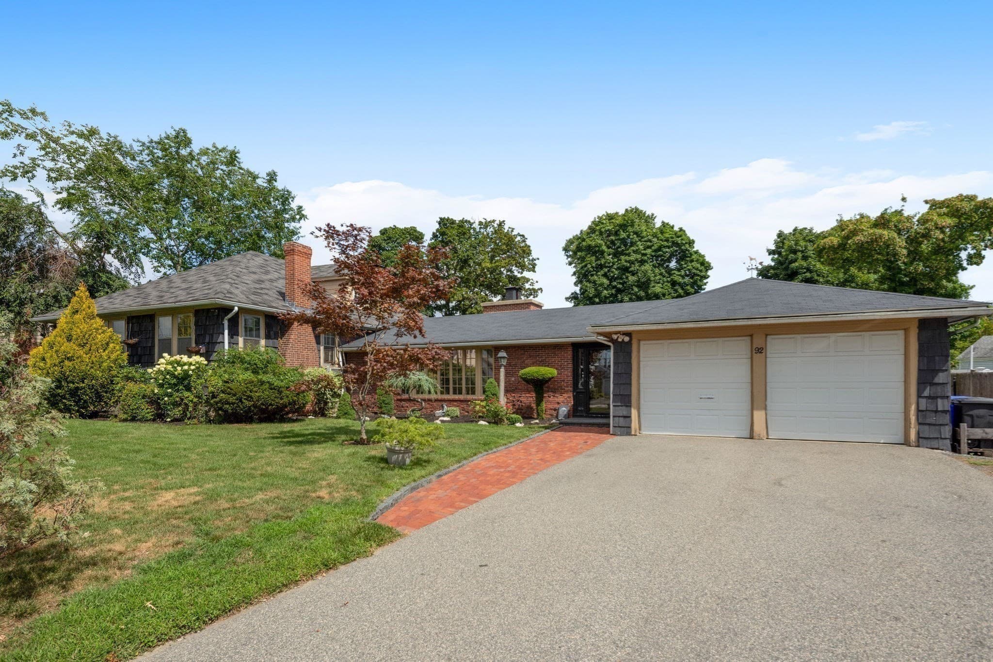 Single Family Residence at 92 Narragansett Rd, Quincy MA 02169, photo 3 of 35