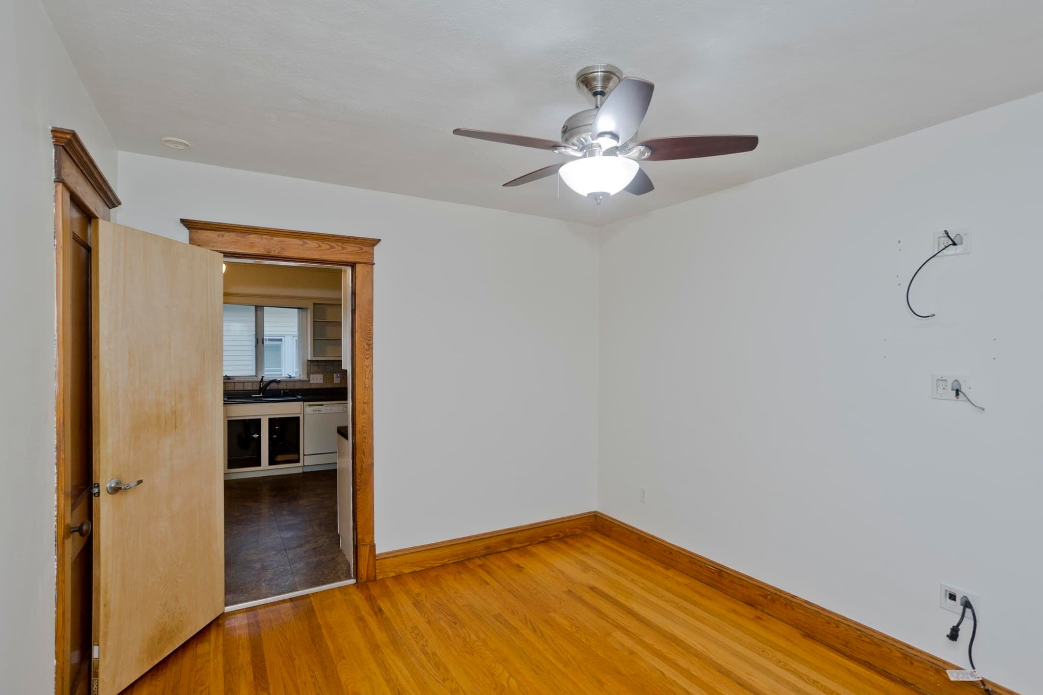 Single Family Residence at 314 Carew St, Chicopee MA 01020, photo 25 of 38