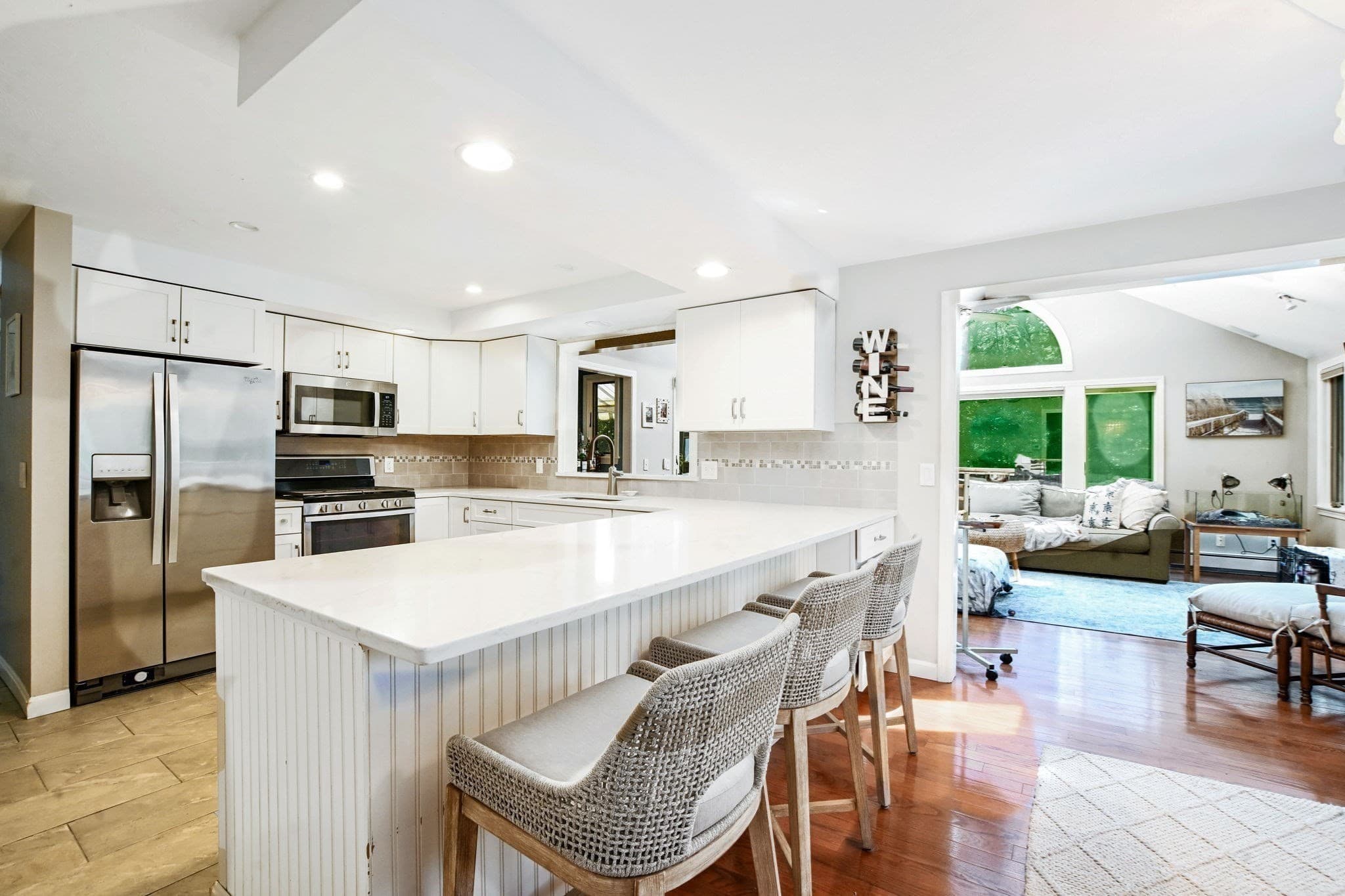 Single Family Residence at 14 Bayshore Dr, Mashpee MA 02649, photo 7 of 41