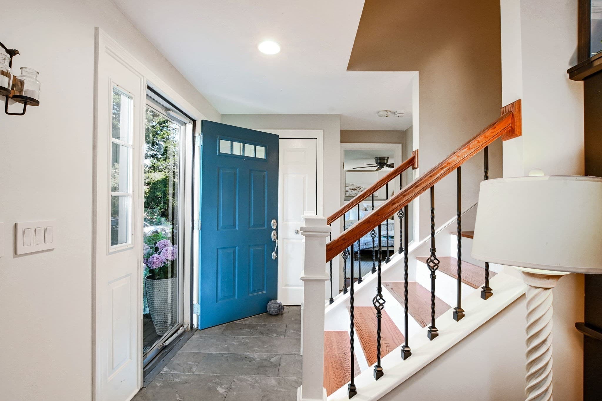 Single Family Residence at 14 Bayshore Dr, Mashpee MA 02649, photo 8 of 41