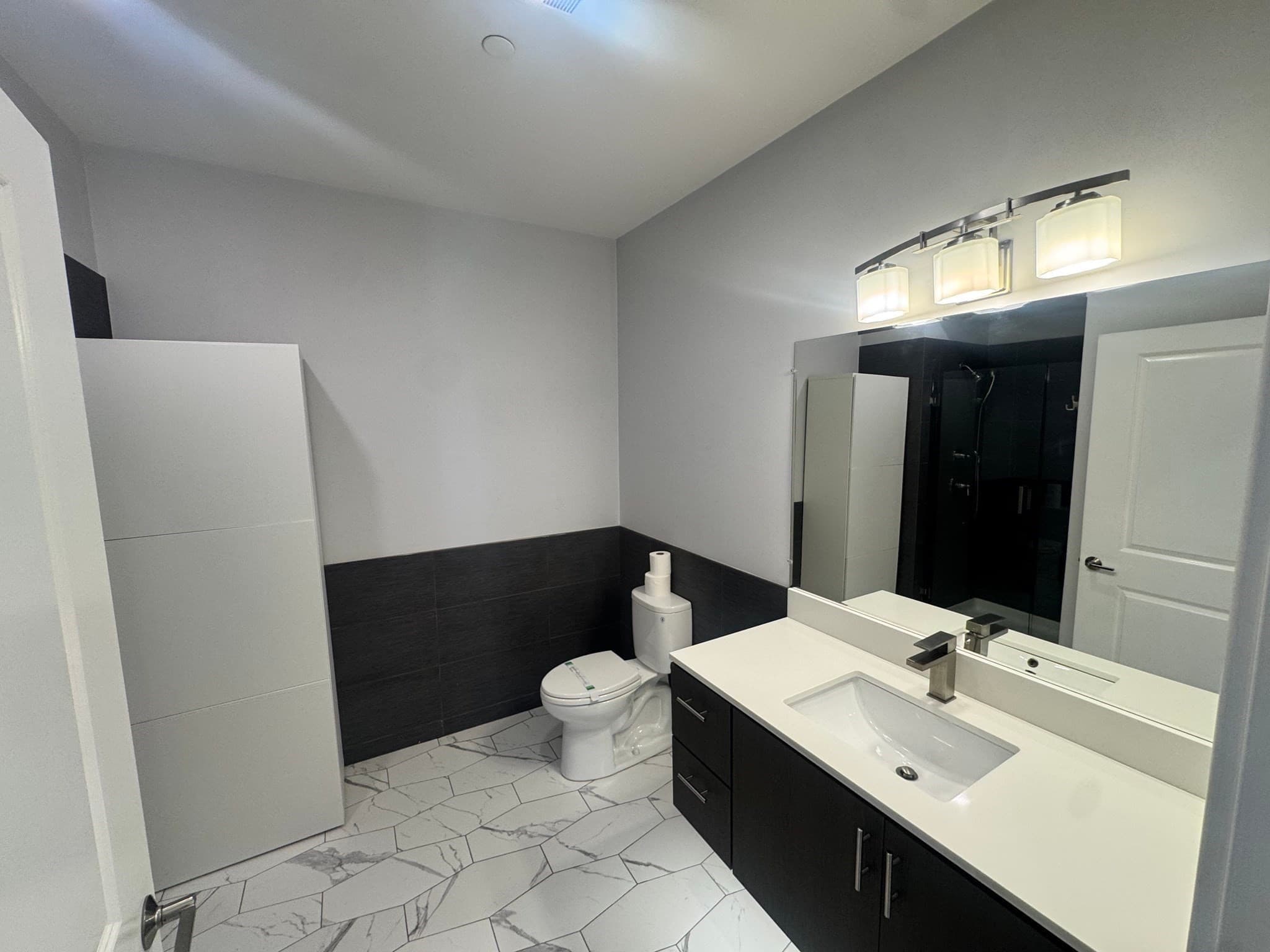 Condominium at 18 Cliveden St # 505, Quincy MA 02169, photo 11 of 22