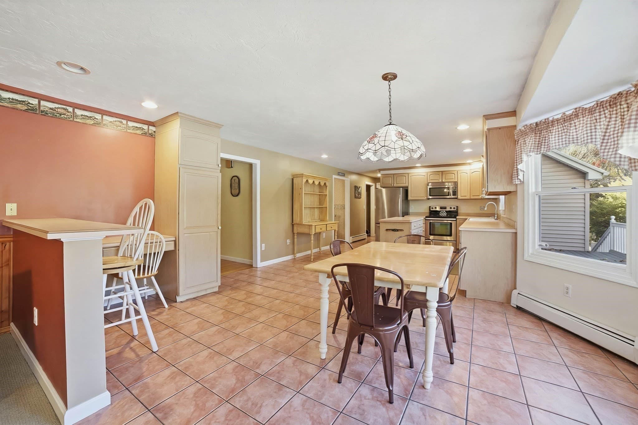 Single Family Residence at 354 South St, Auburn MA 01501, photo 27 of 42