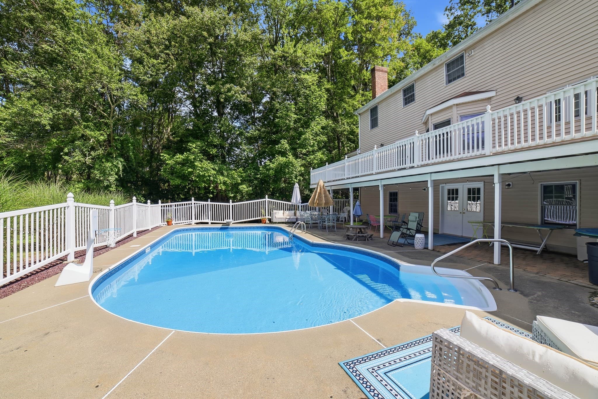 Single Family Residence at 354 South St, Auburn MA 01501, photo 6 of 42