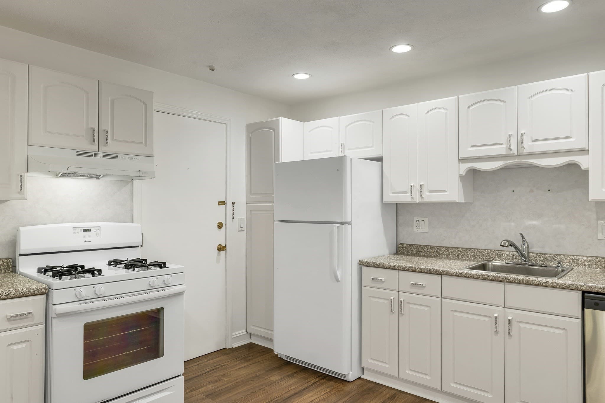 Condominium at 395 Merrimack St # 26, Methuen MA 01844, photo 10 of 39