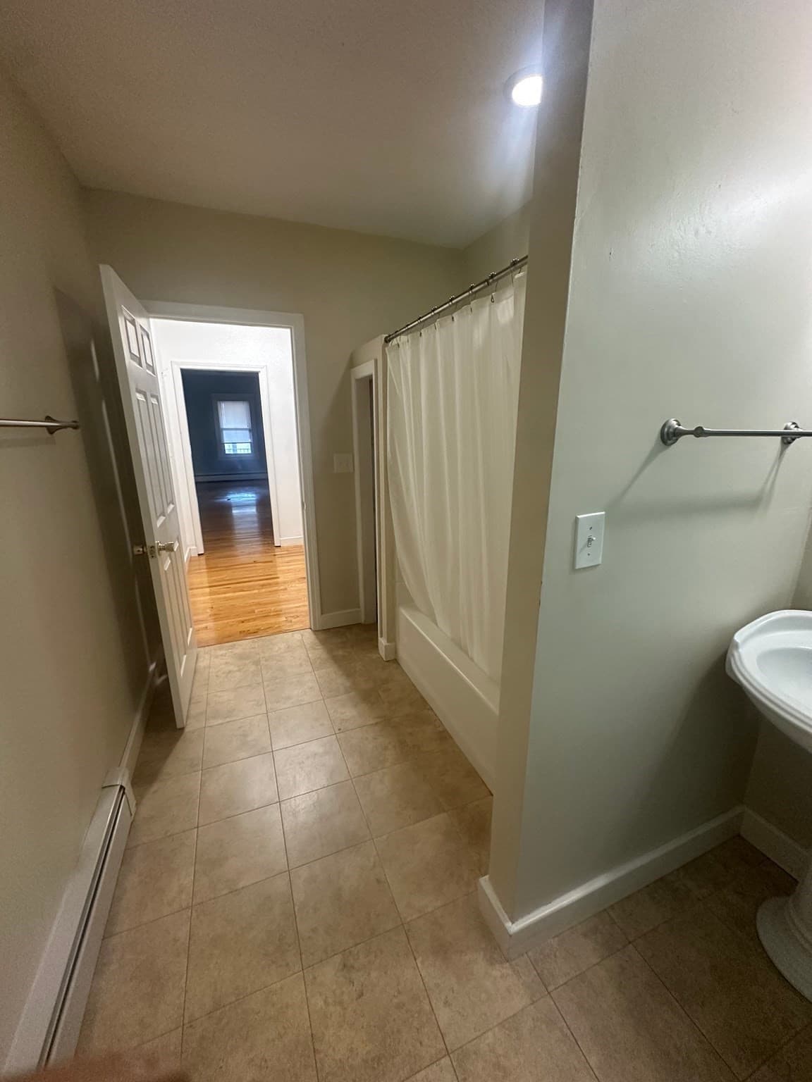 Single Family Residence at 42 Ernest Ave, Worcester MA 01604, photo 6 of 40