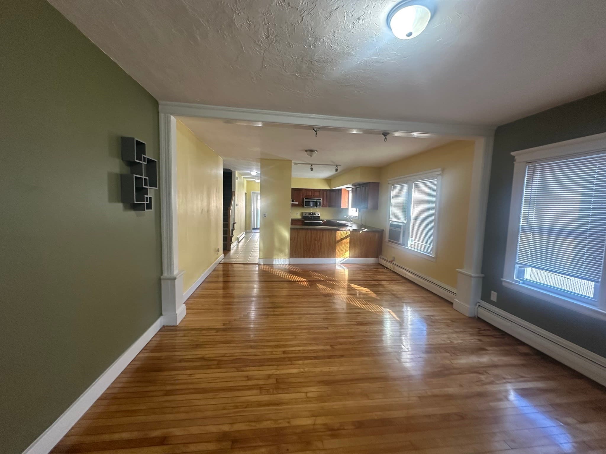 Single Family Residence at 42 Ernest Ave, Worcester MA 01604, photo 11 of 40