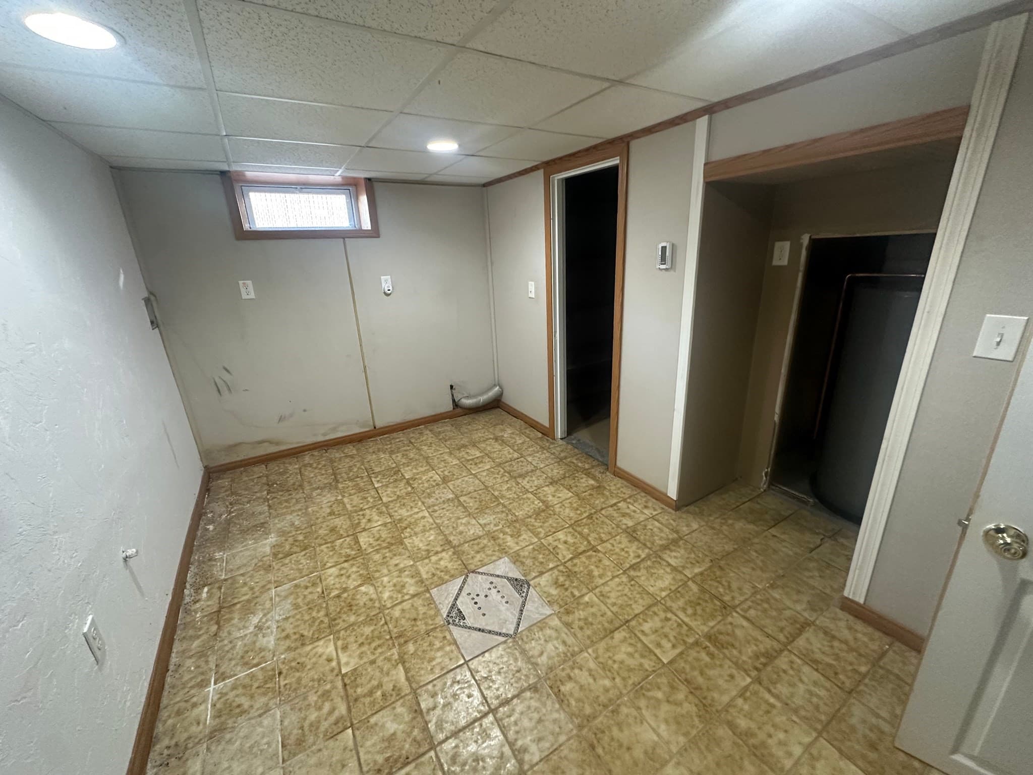 Single Family Residence at 42 Ernest Ave, Worcester MA 01604, photo 21 of 40