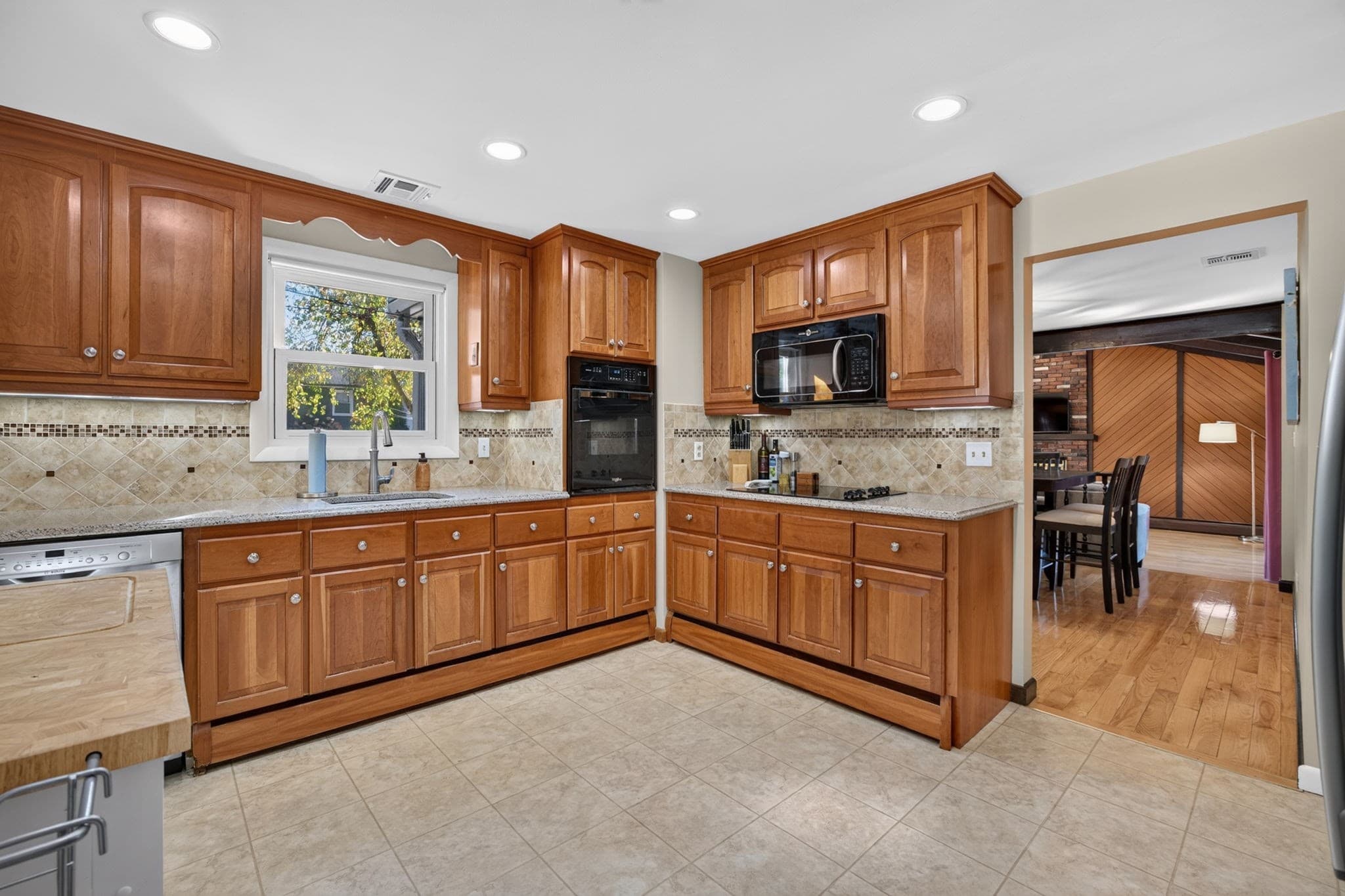 Single Family Residence at 23 Birch Rd, Waltham MA 02451, photo 7 of 42