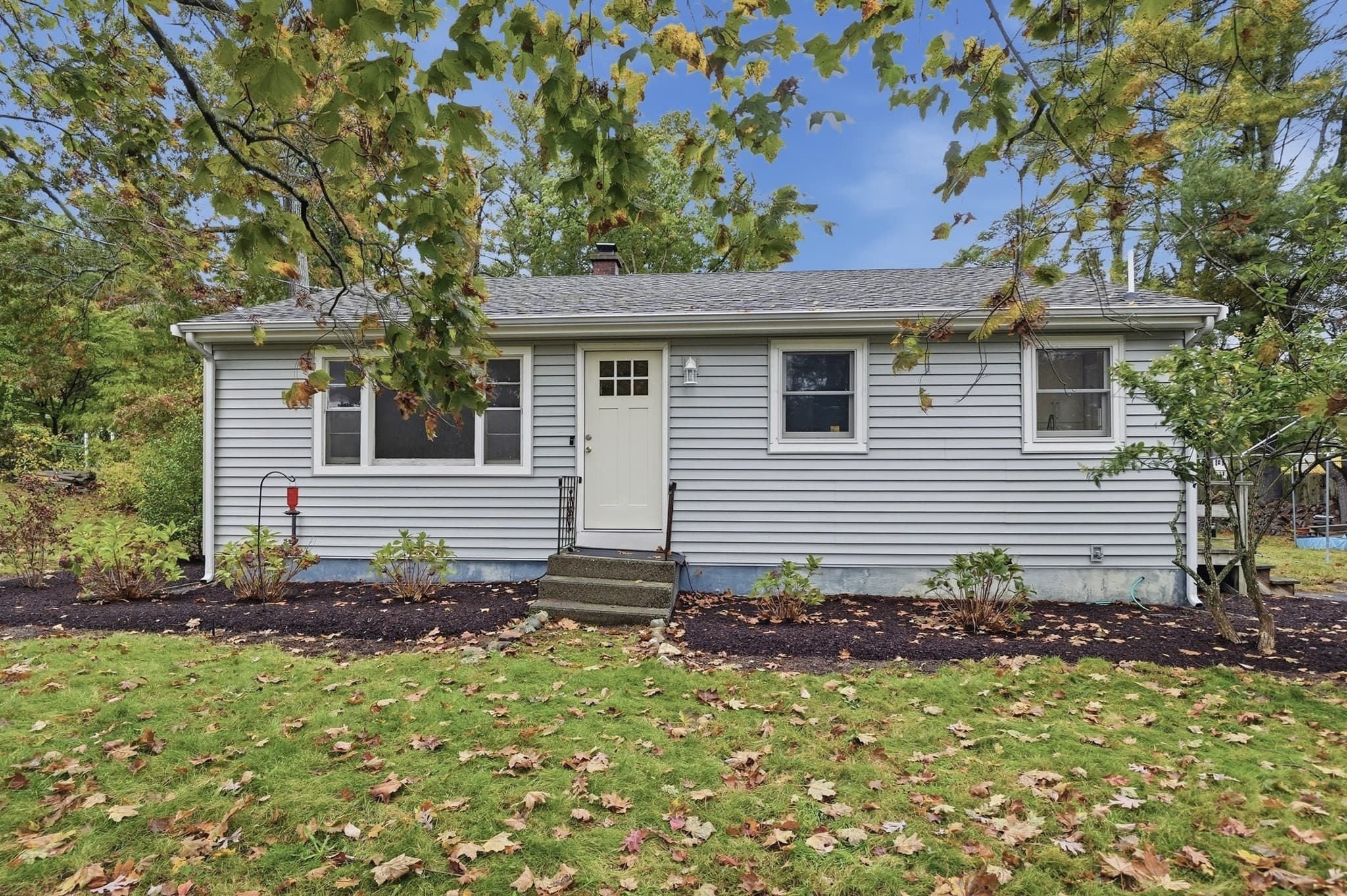 5 White Pine Ln, Kingston MA 02364