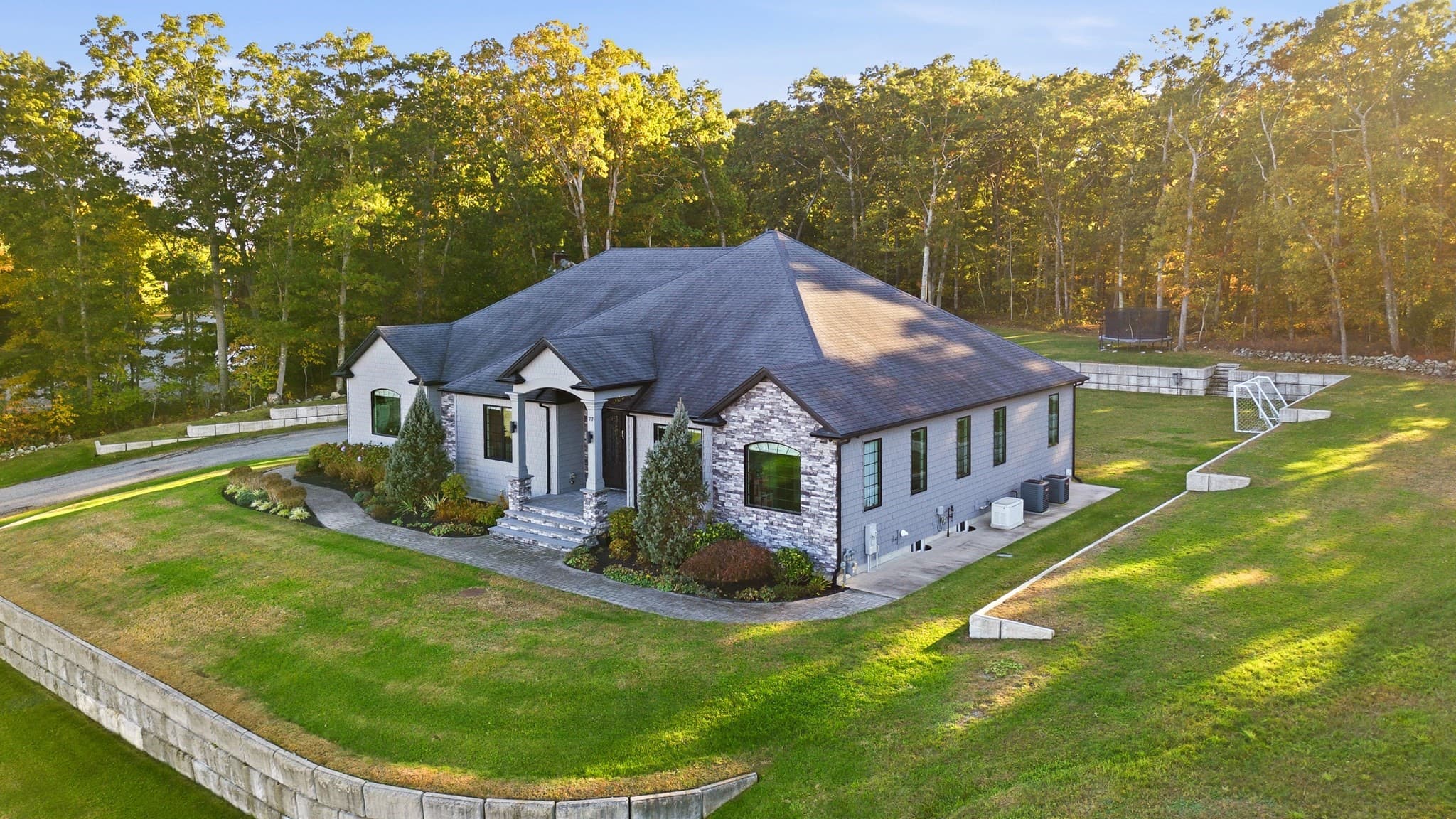 77 Kendra Cir, Swansea MA 02777