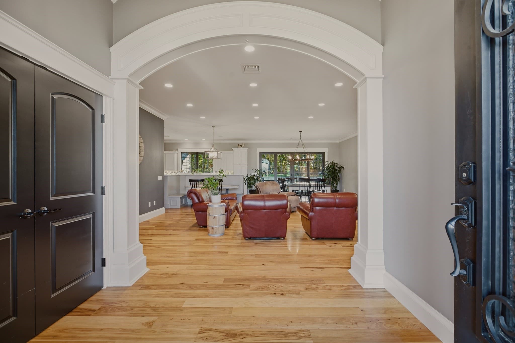 Single Family Residence at 77 Kendra Cir, Swansea MA 02777, photo 4 of 42