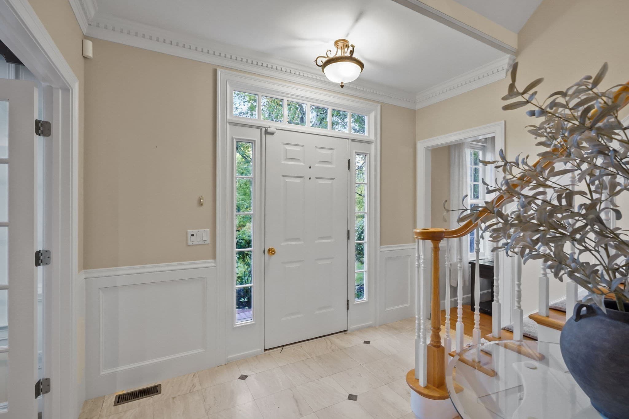 Single Family Residence at 27 Sibley Rd, Sutton MA 01590, photo 9 of 42