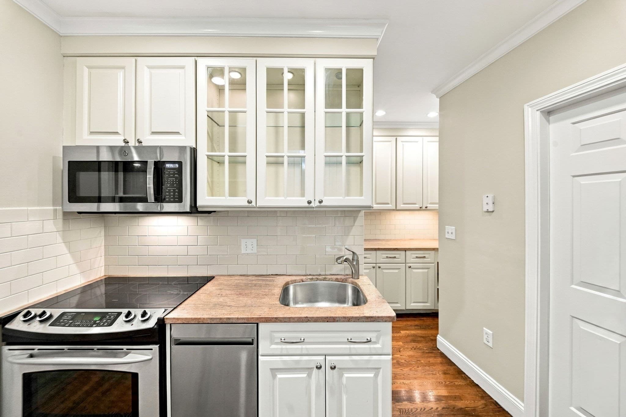 Condominium at 61 W Cedar St # 1, Boston MA 02114, photo 5 of 26