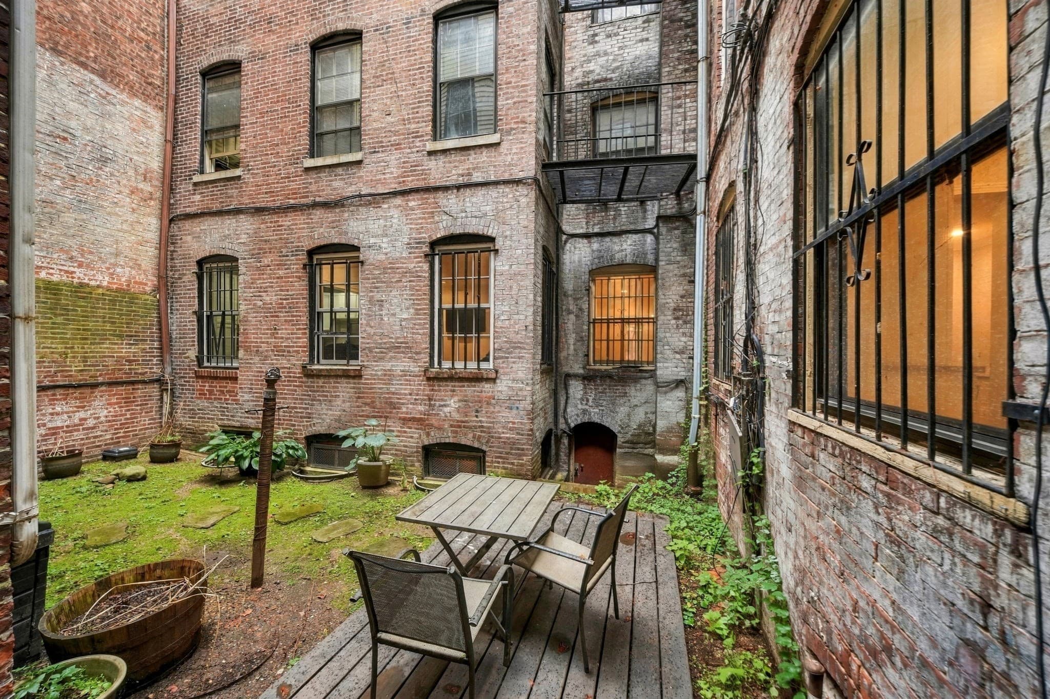 Condominium at 61 W Cedar St # 1, Boston MA 02114, photo 25 of 26