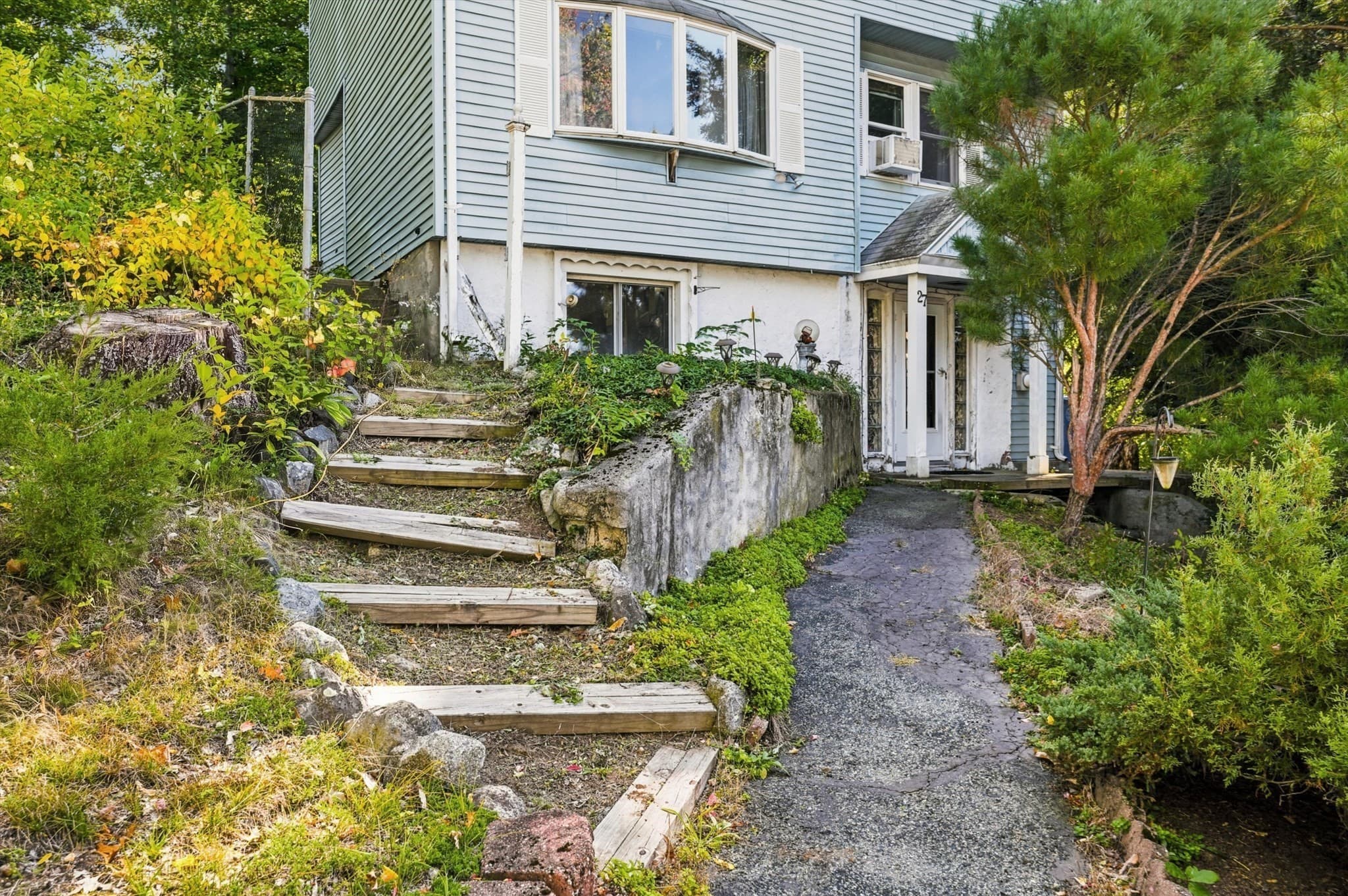 Single Family Residence at 27 Malvern St, Waltham MA 02451, photo 2 of 34