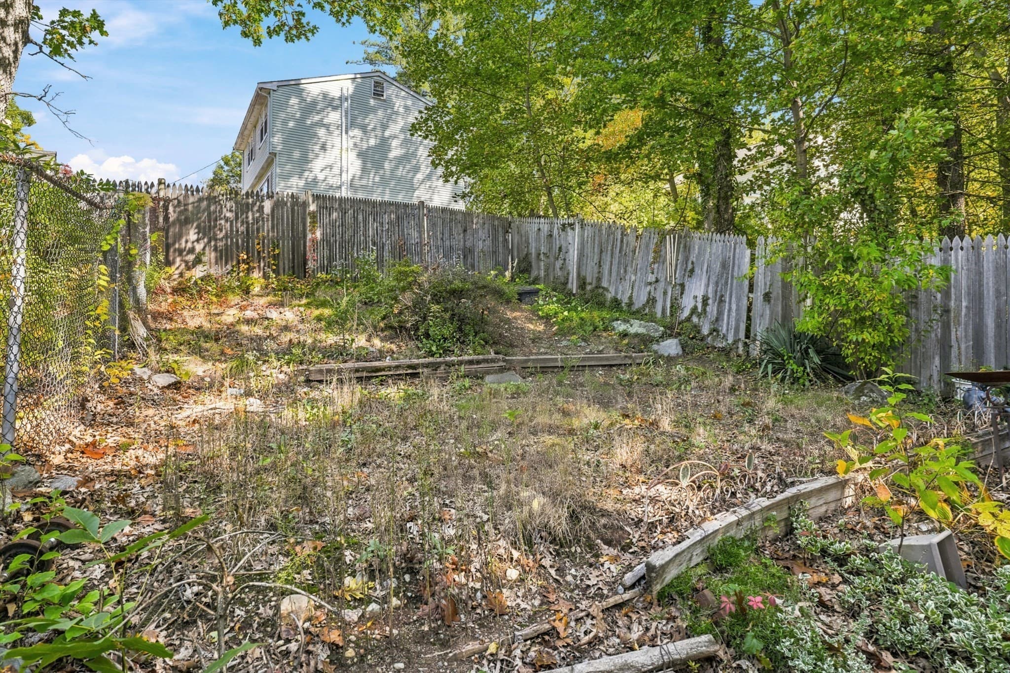 Single Family Residence at 27 Malvern St, Waltham MA 02451, photo 5 of 34