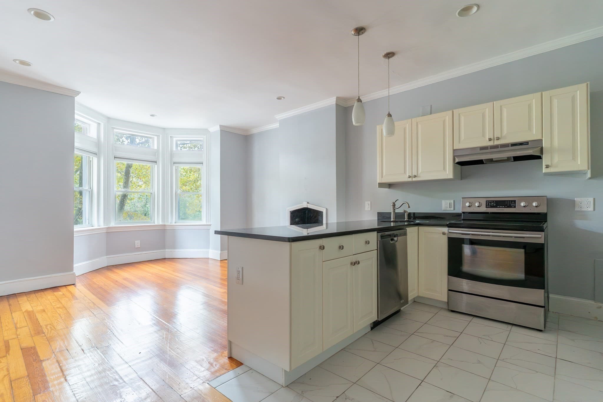 Condominium at 1834 Beacon St # 5, Brookline MA 02445, photo 4 of 19