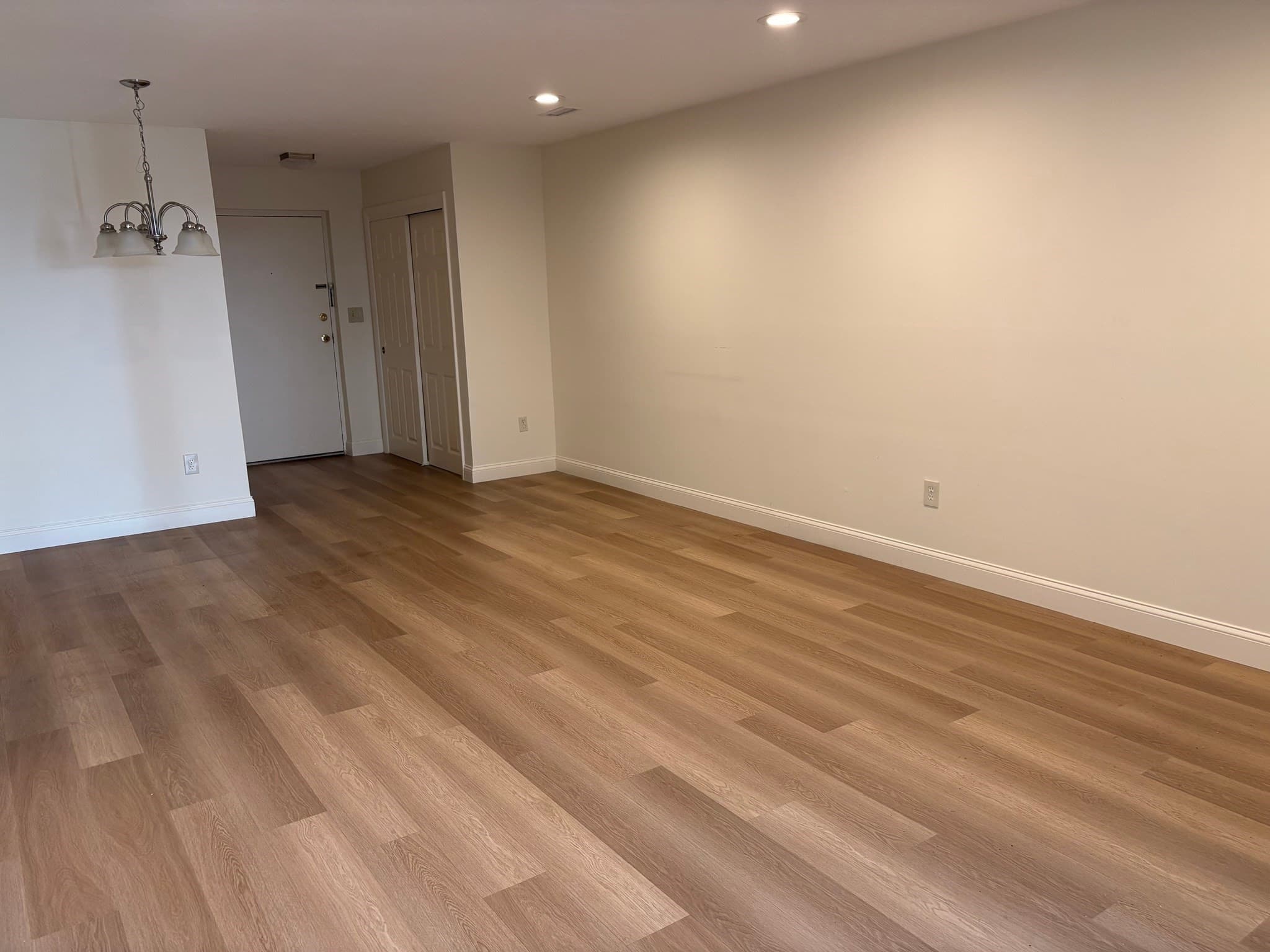 Condominium at 34 Brian Dr # C, Stoughton MA 02072, photo 7 of 15