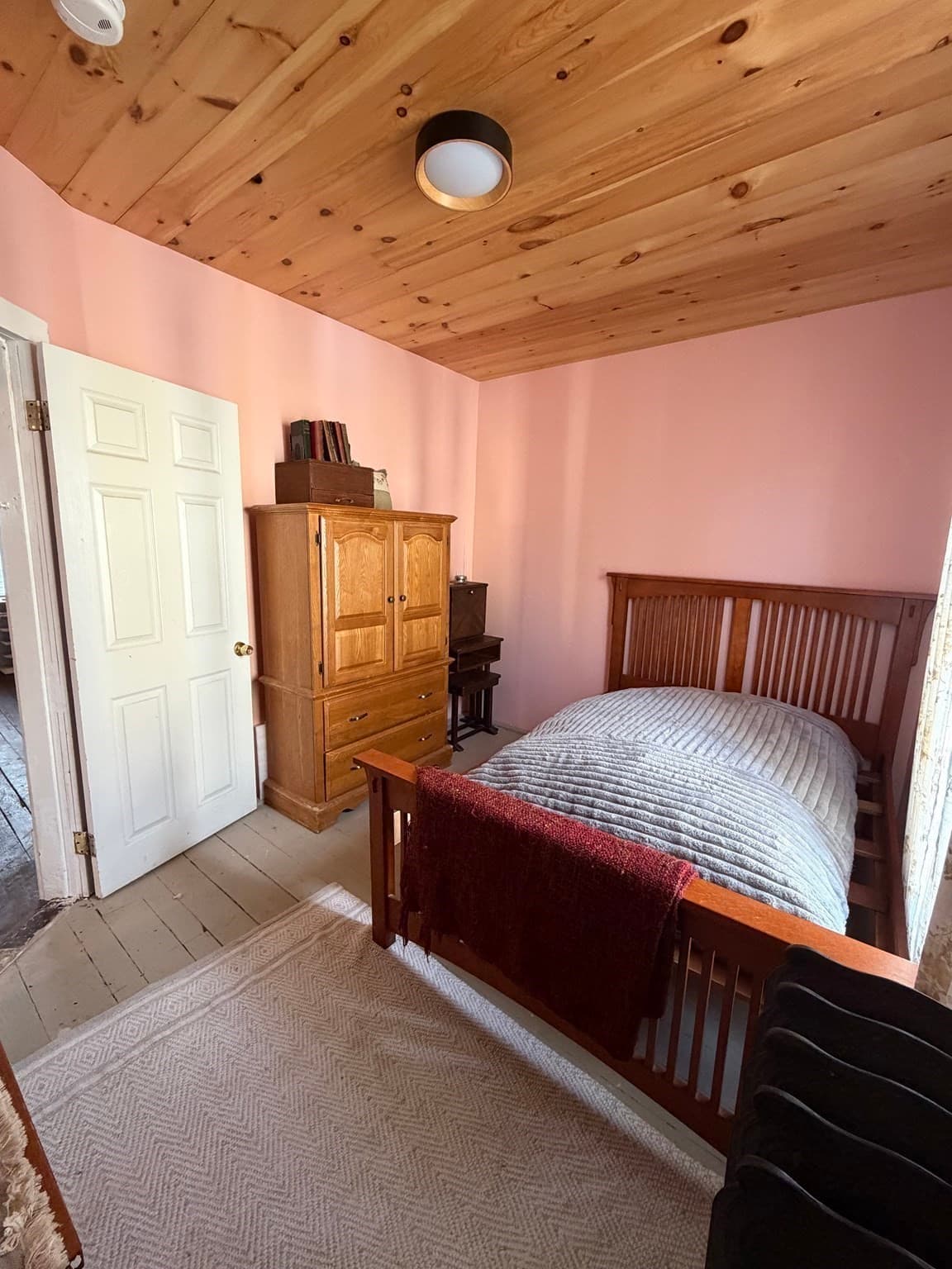 Single Family Residence at 144 7 Th, Montague MA 01376, photo 19 of 33