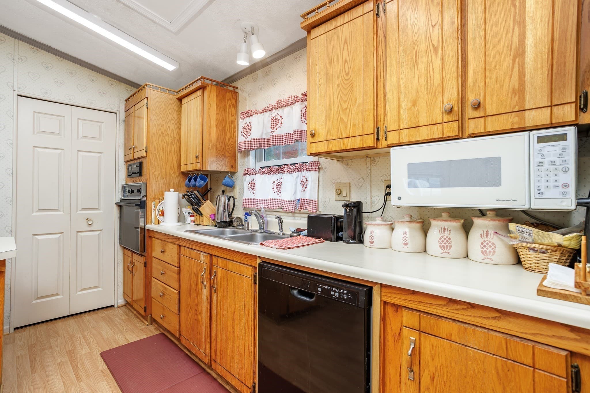 Mobile Home at 556 Central St # 148, Leominster MA 01453, photo 14 of 39