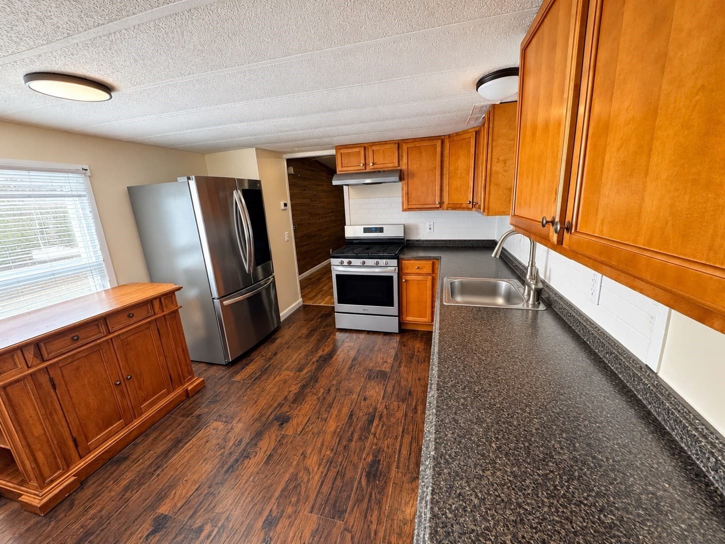 Mobile Home at 1790 Massachusetts Ave # U, Lunenburg MA 01462, photo 6 of 19