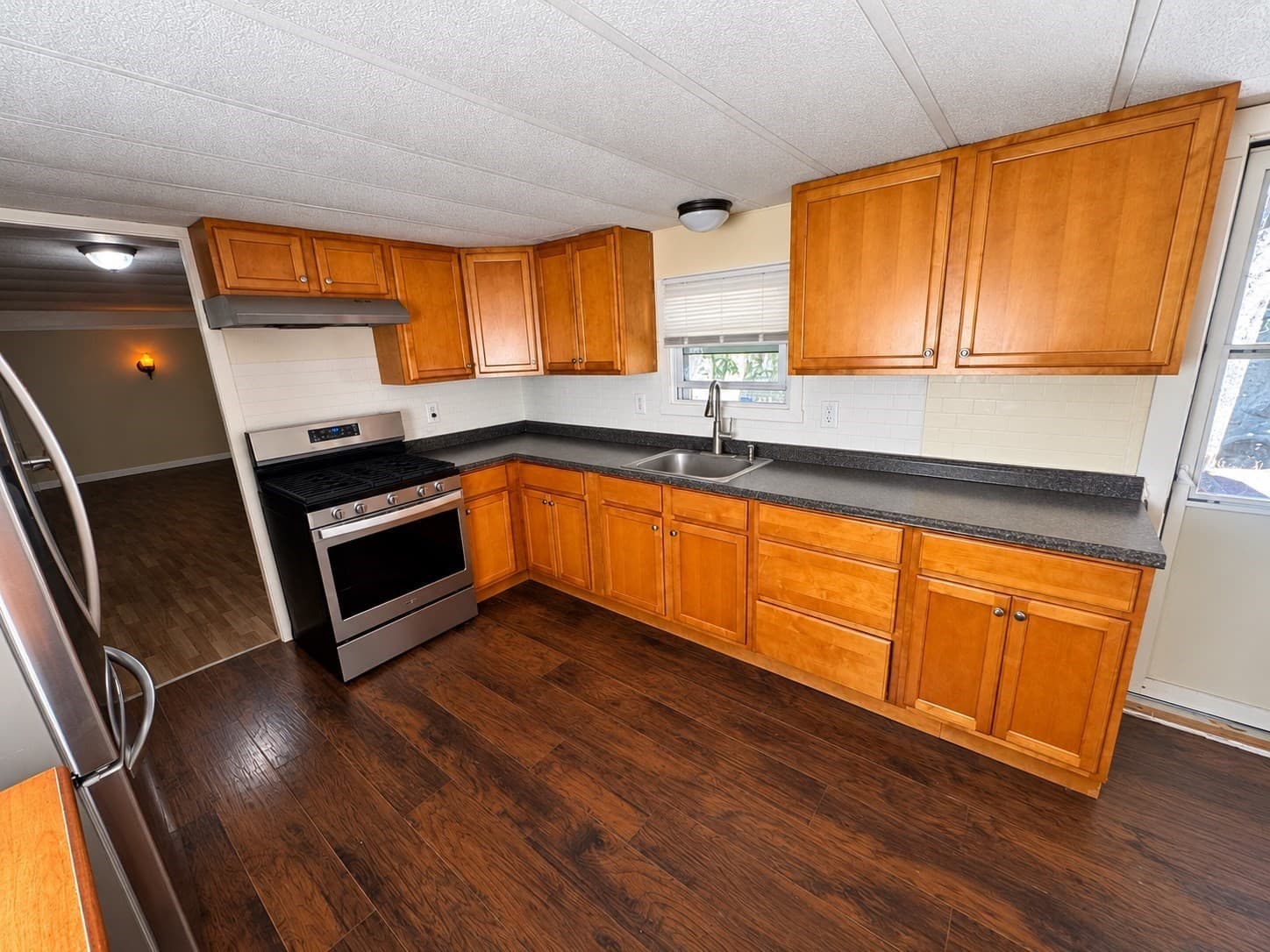 Mobile Home at 1790 Massachusetts Ave # U, Lunenburg MA 01462, photo 7 of 19