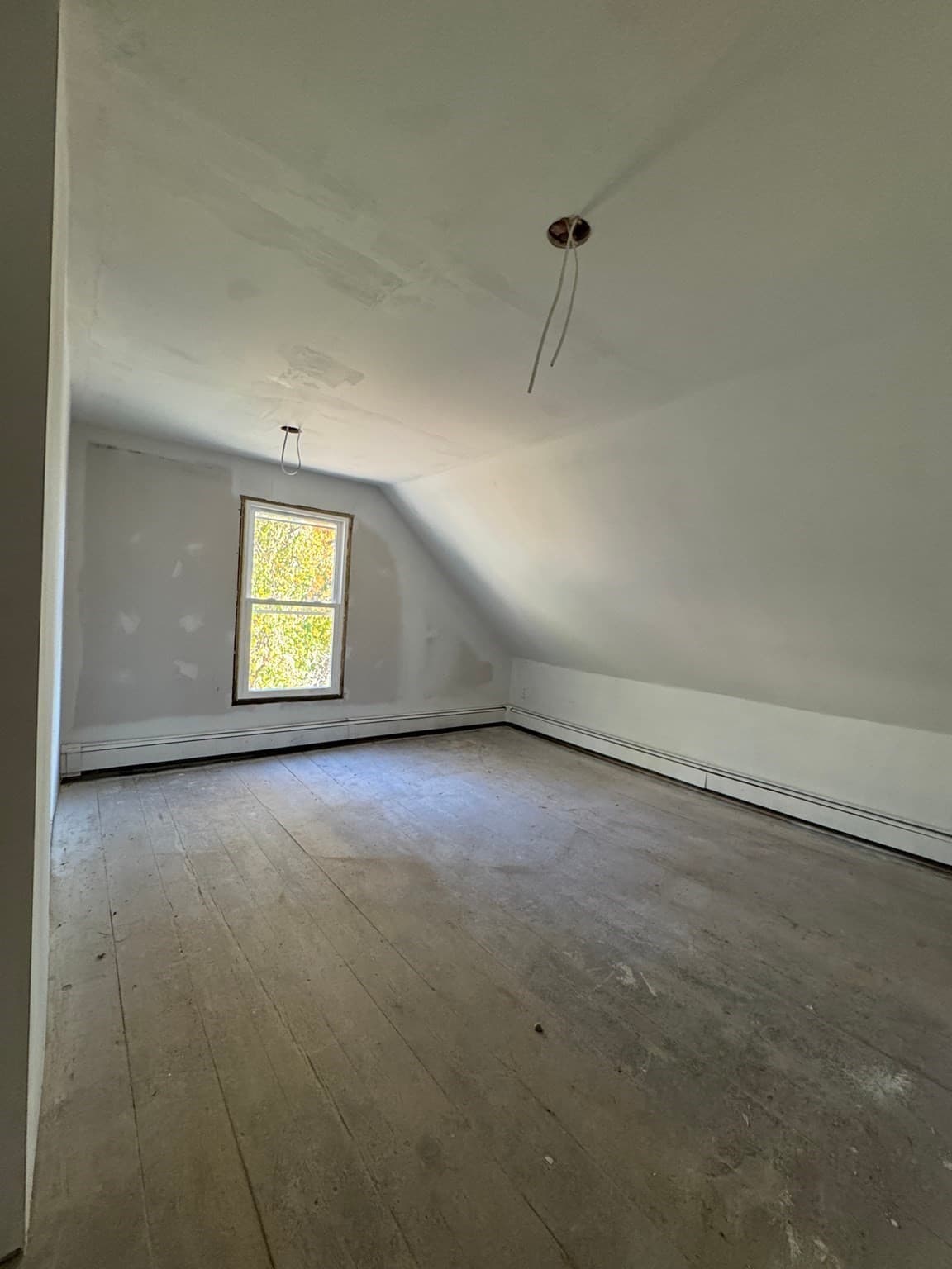 Single Family Residence at 29 Lincoln St, Millville MA 01529, photo 23 of 31