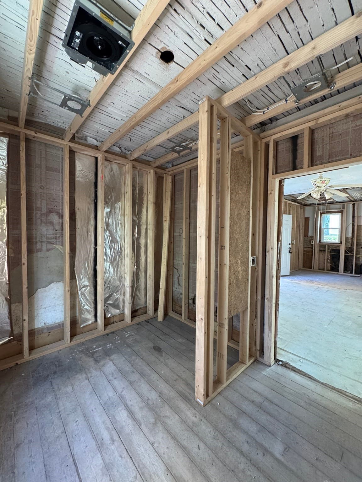 Single Family Residence at 29 Lincoln St, Millville MA 01529, photo 9 of 31