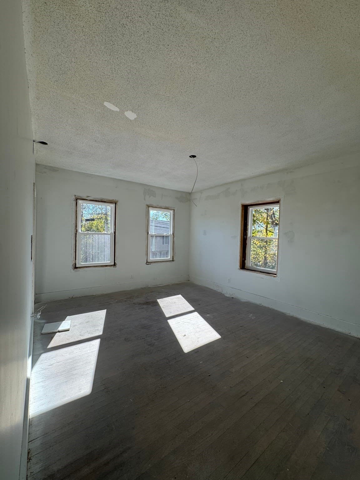 Single Family Residence at 29 Lincoln St, Millville MA 01529, photo 11 of 31