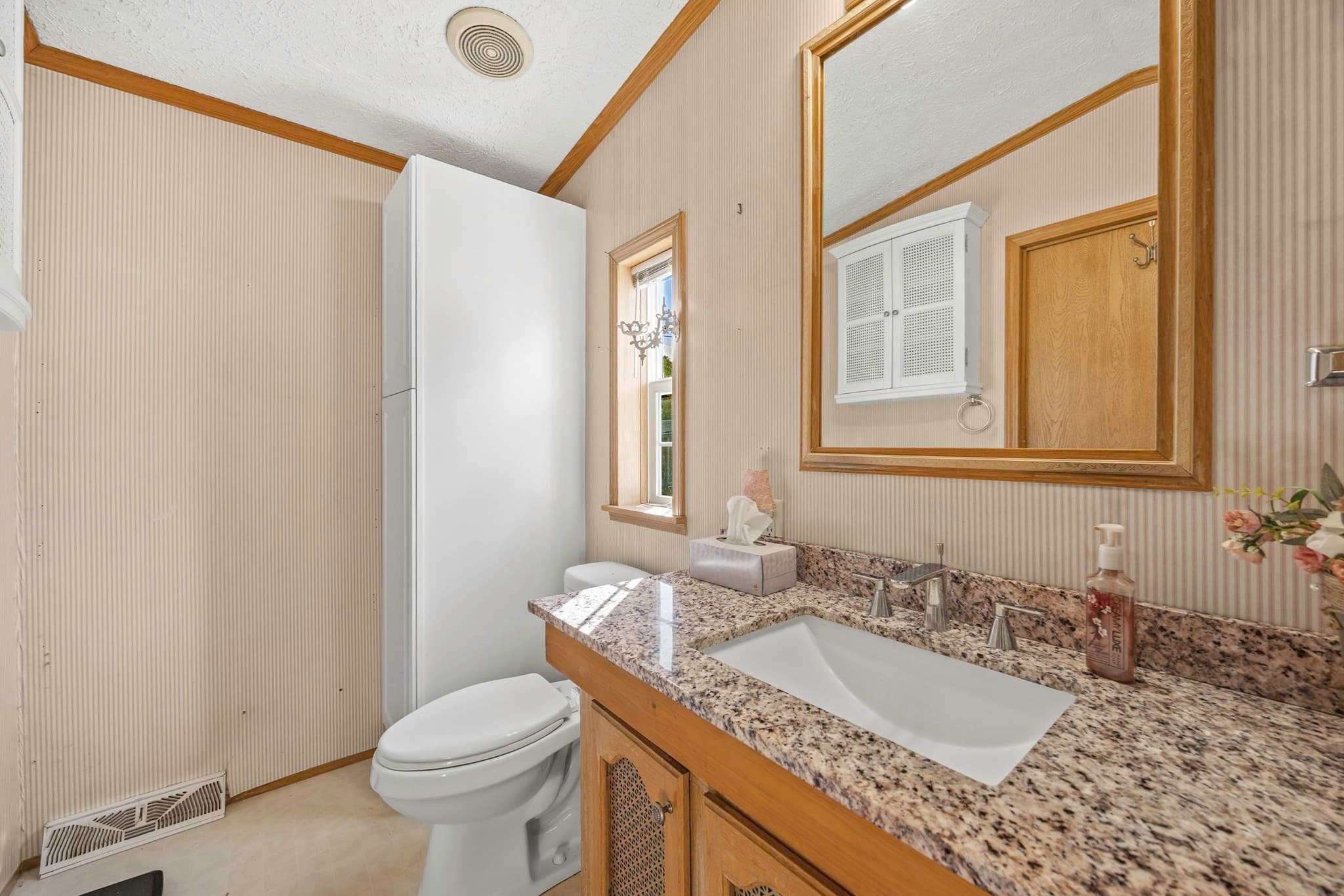 Mobile Home at 281 Chauncey Walker St # 73, Belchertown MA 01007, photo 26 of 34