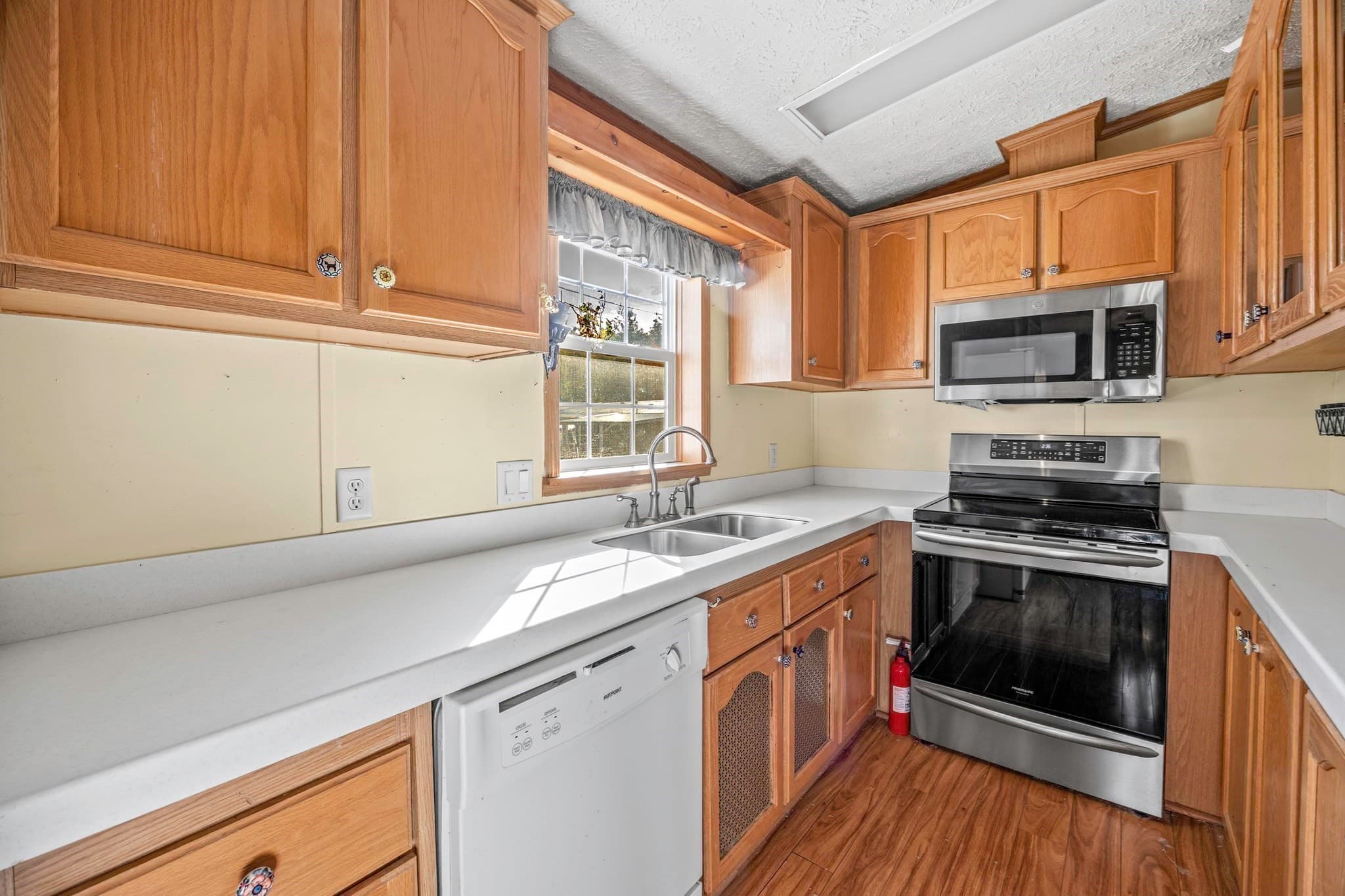 Mobile Home at 281 Chauncey Walker St # 73, Belchertown MA 01007, photo 20 of 34