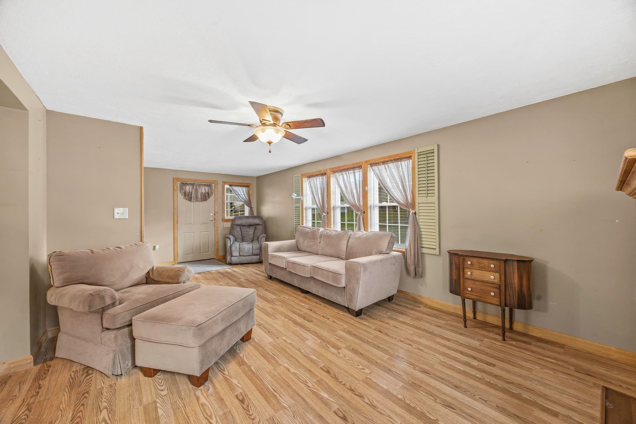 Mobile Home at 281 Chauncey Walker St # 73, Belchertown MA 01007, photo 10 of 34