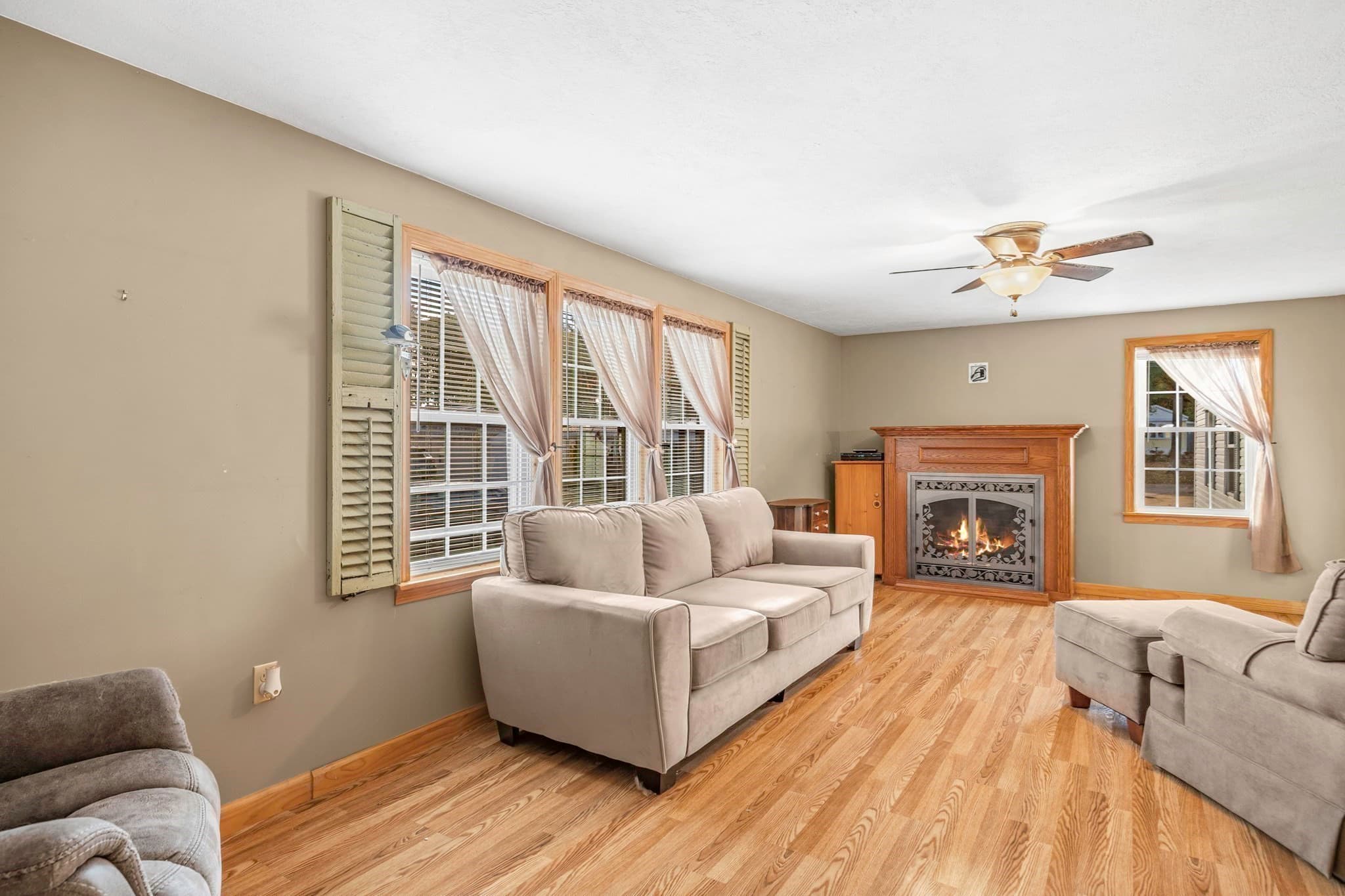 Mobile Home at 281 Chauncey Walker St # 73, Belchertown MA 01007, photo 8 of 34