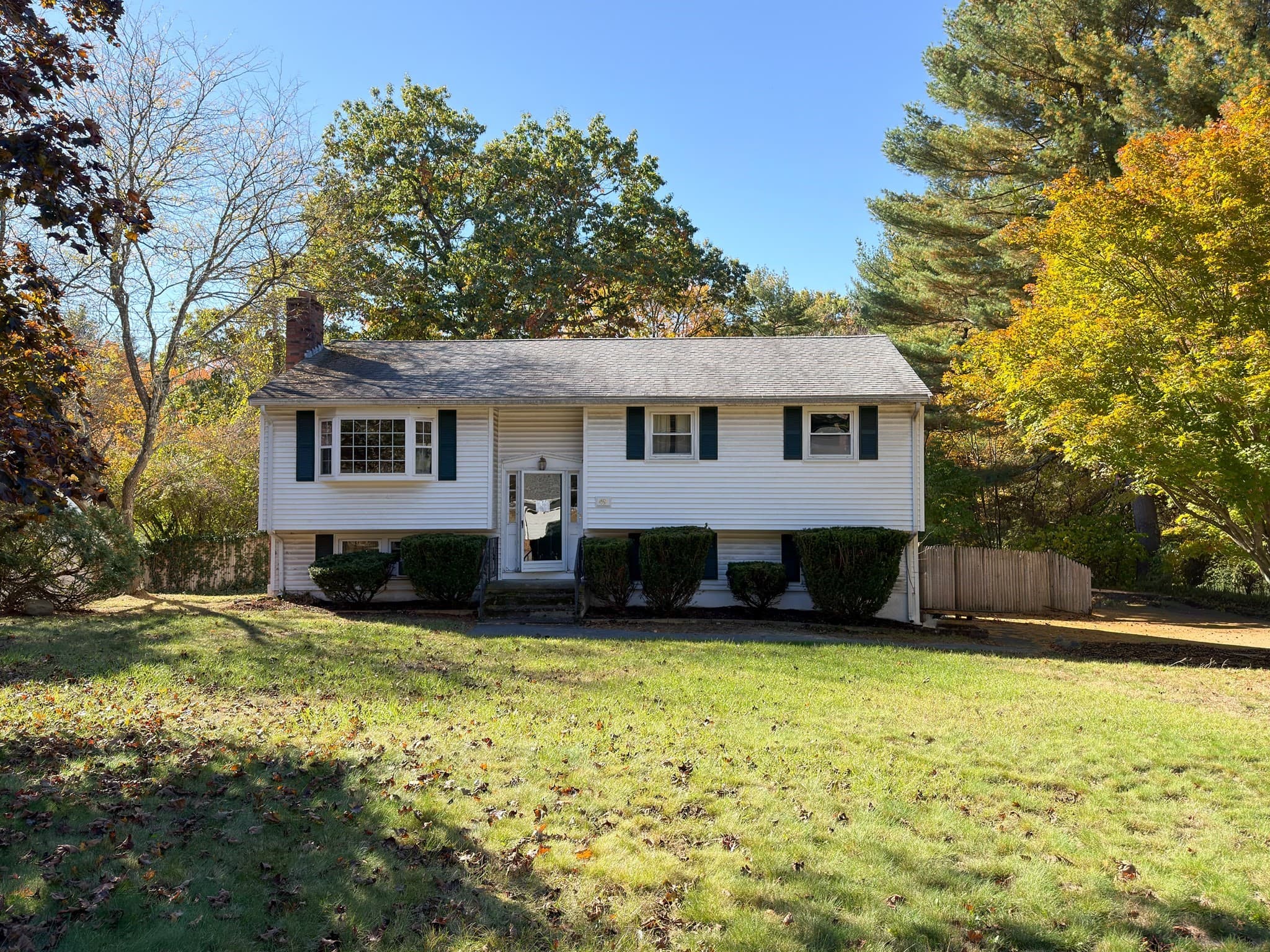 49 Bradford Rd, Tewksbury MA 01876