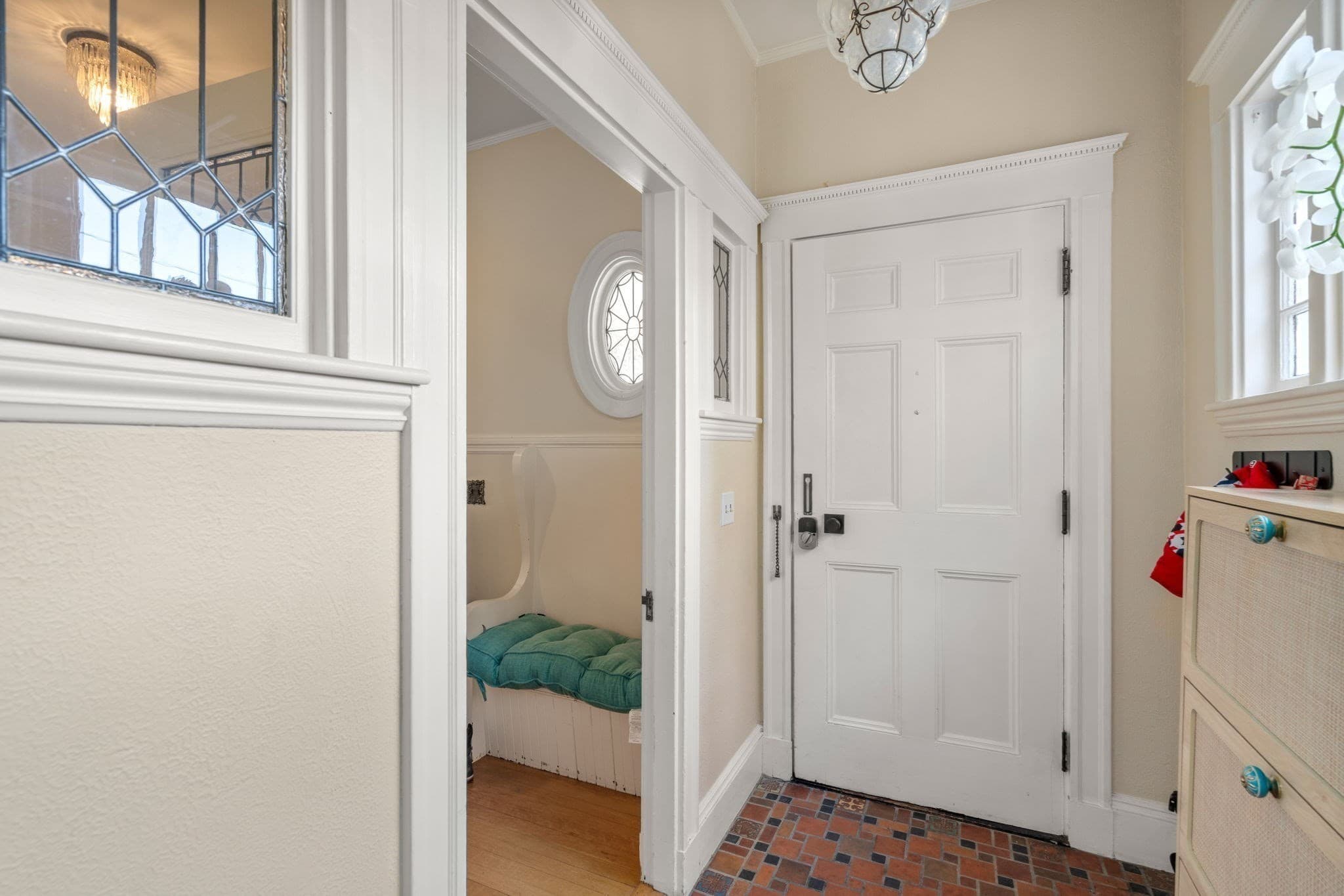 Single Family Residence at 3 Hampshire St, Everett MA 02149, photo 14 of 29