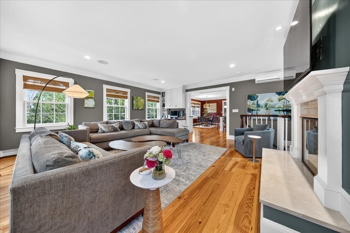 Single Family Residence at 33 Lincoln St, Hingham MA 02043, photo 13 of 40