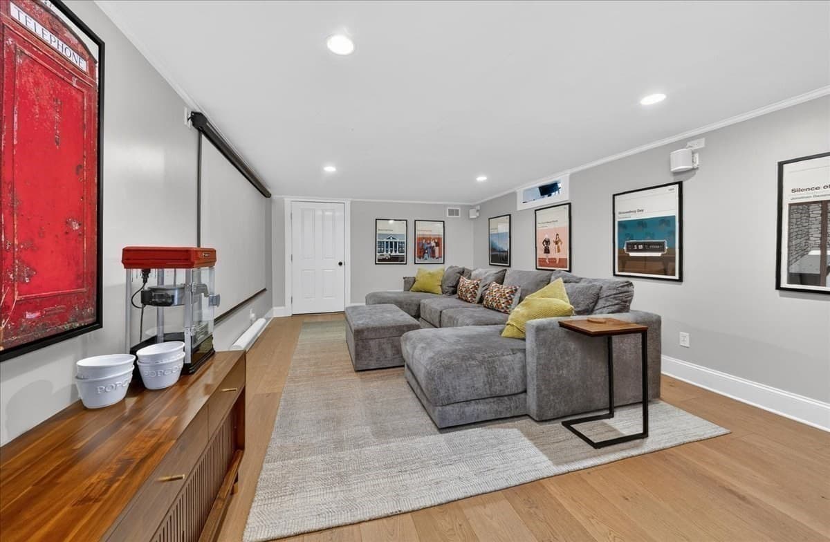 Single Family Residence at 33 Lincoln St, Hingham MA 02043, photo 26 of 40
