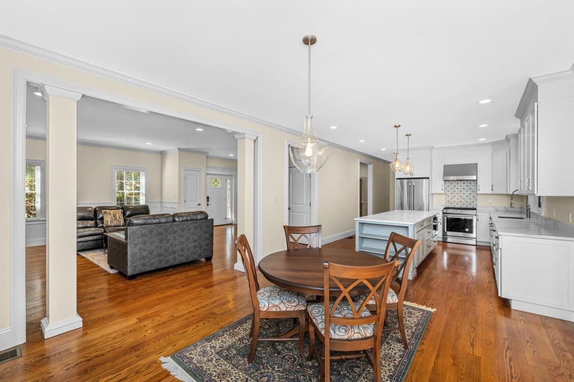 Single Family Residence at 1 Kimberly Lane, Middleton MA 01949, photo 7 of 33