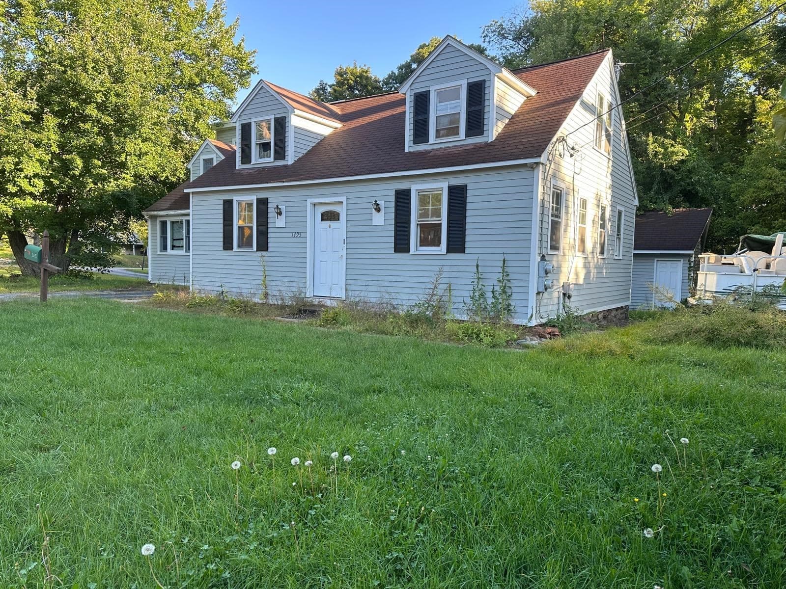1495 Grafton Rd, Millbury MA 01527