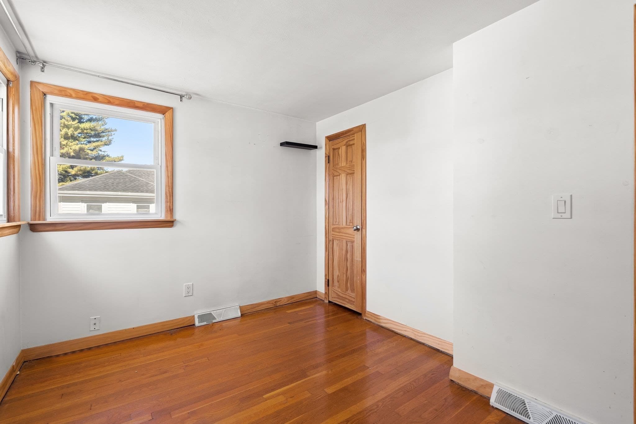 Single Family Residence at 28 Eames Ave, Brockton MA 02302, photo 22 of 41