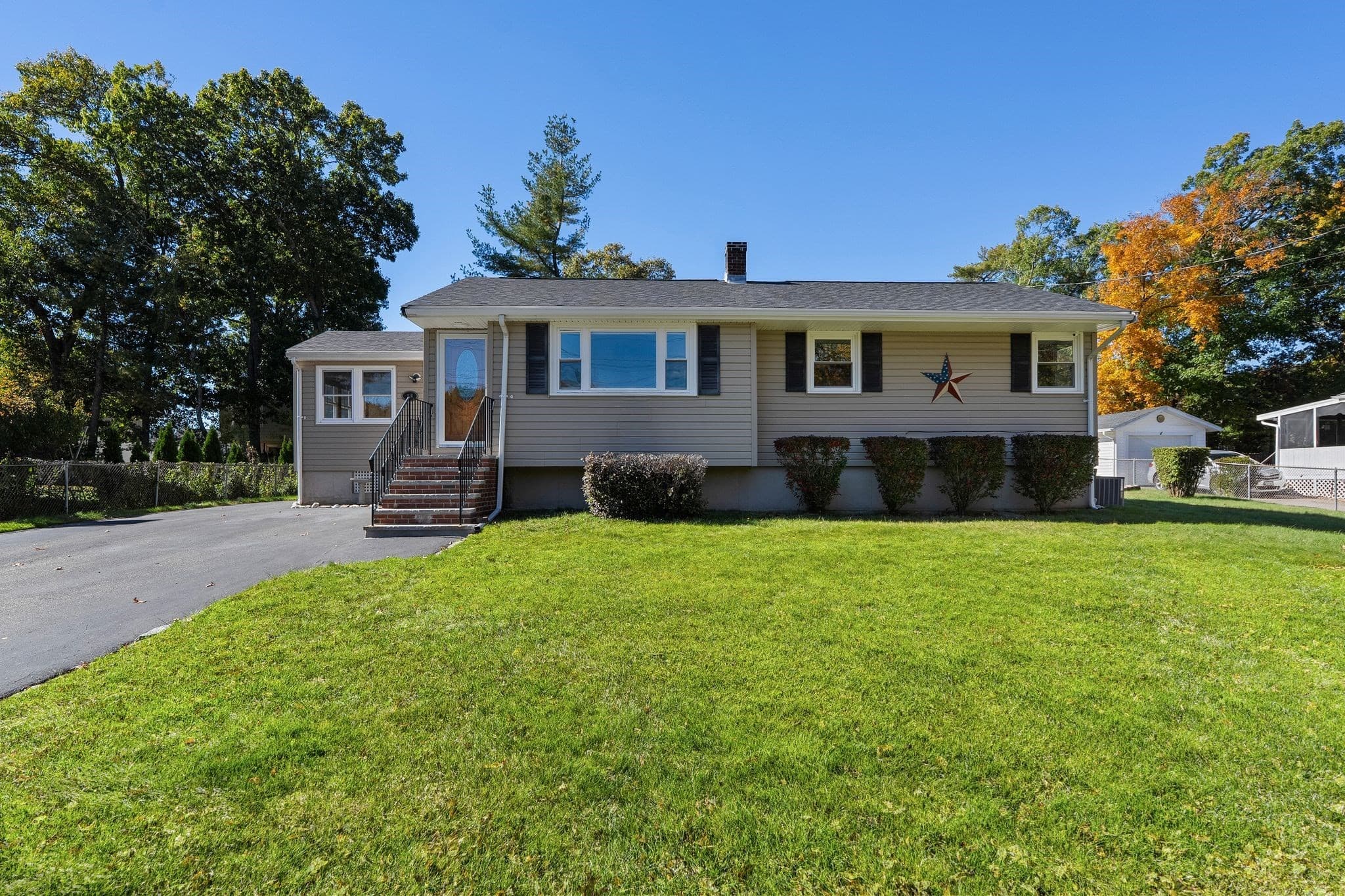 28 Eames Ave, Brockton MA 02302