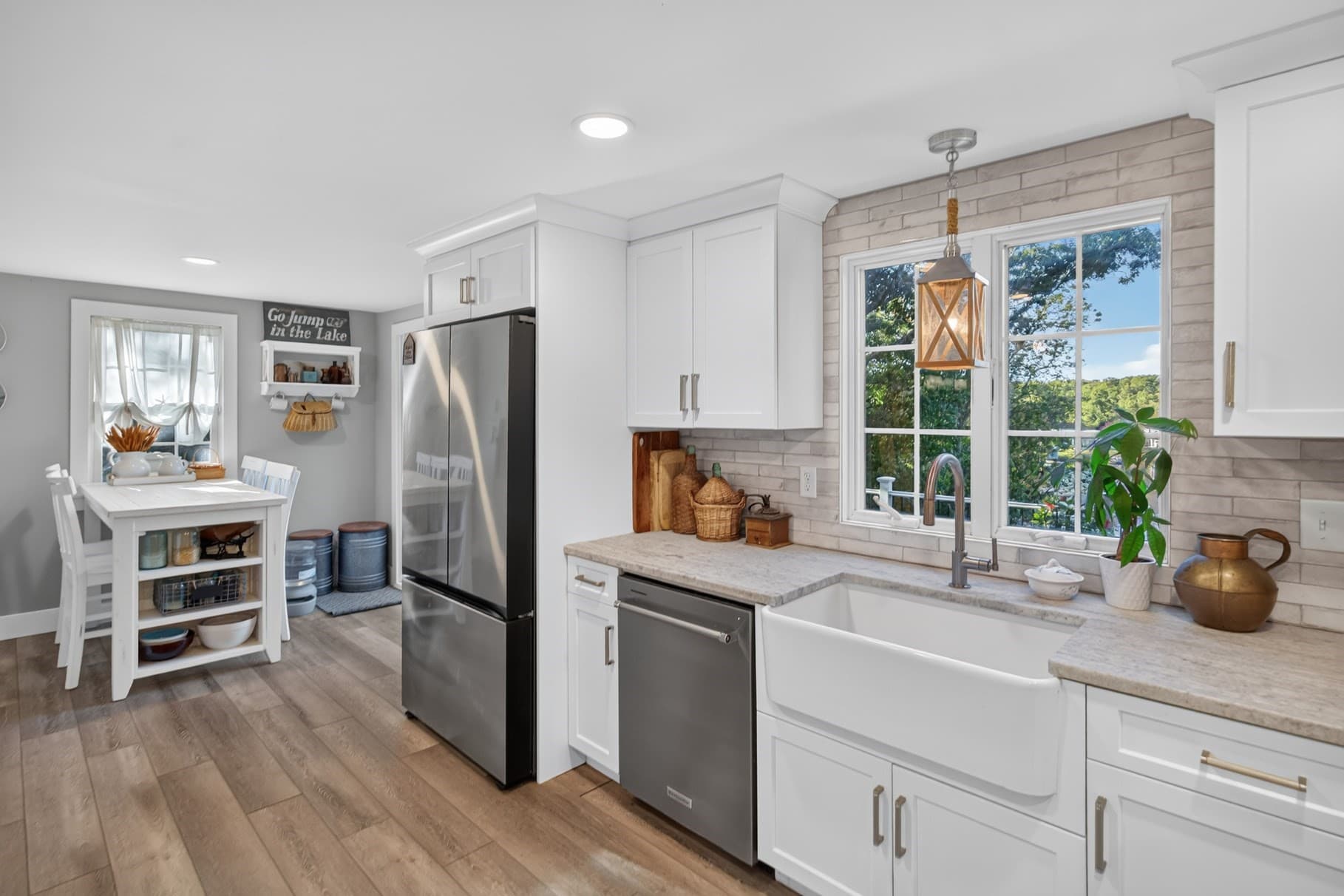 Single Family Residence at 103 James Cir, Mashpee MA 02649, photo 5 of 36