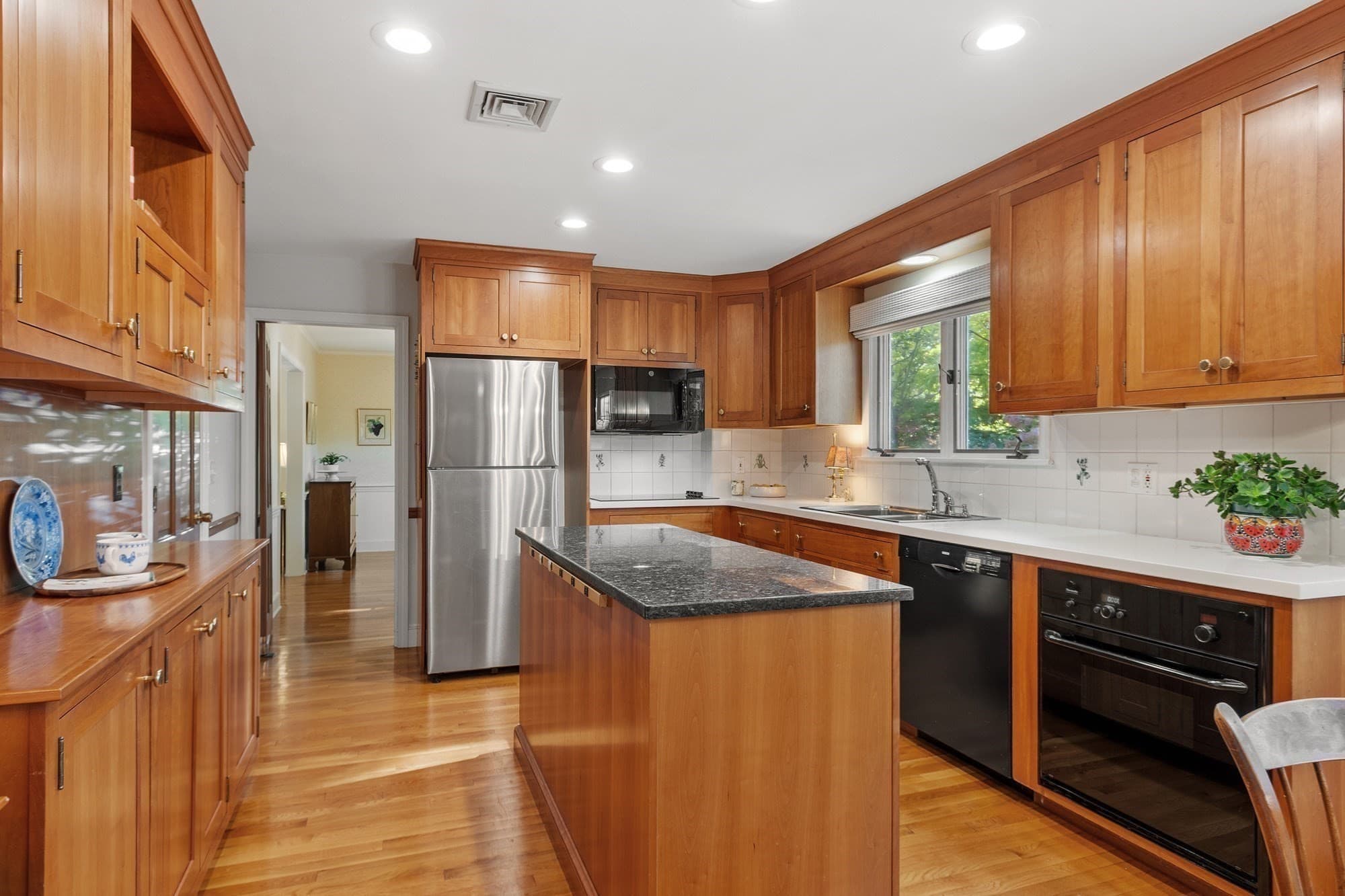 Single Family Residence at 25 Karlton Circle, Andover MA 01810, photo 15 of 40