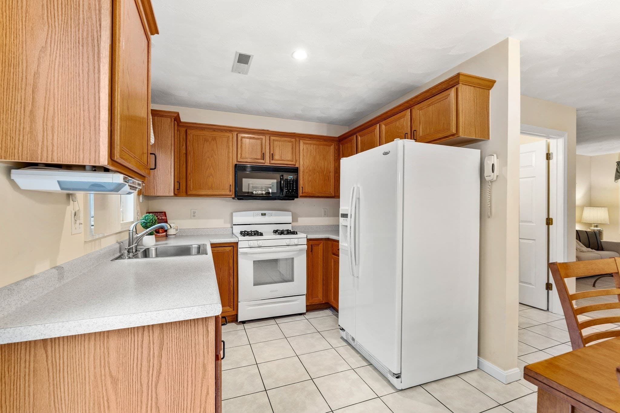 Condominium at 70 Fairway Dr # 70, Tewksbury MA 01876, photo 9 of 25