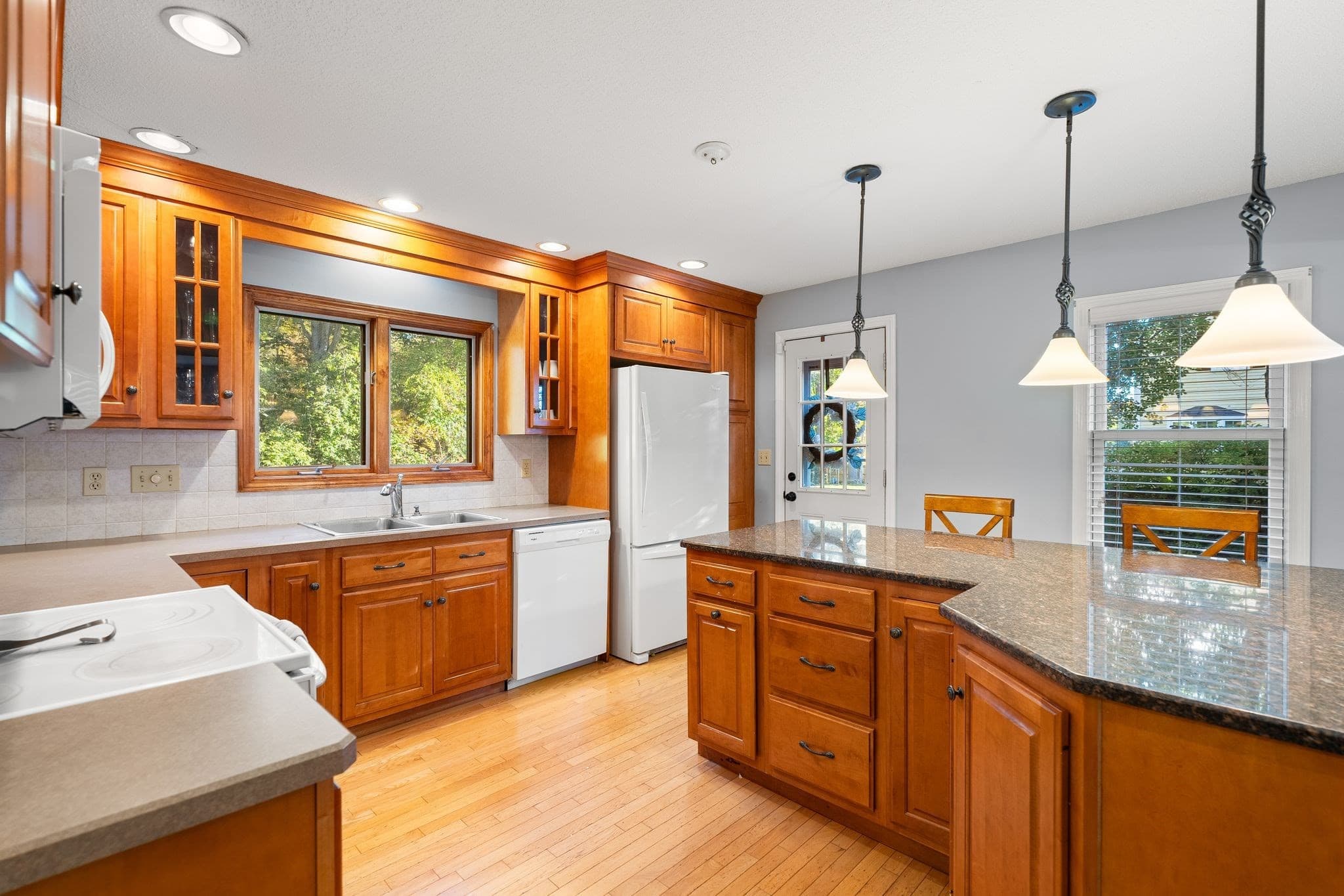 Single Family Residence at 300 Forest St, Raynham MA 02767, photo 17 of 42